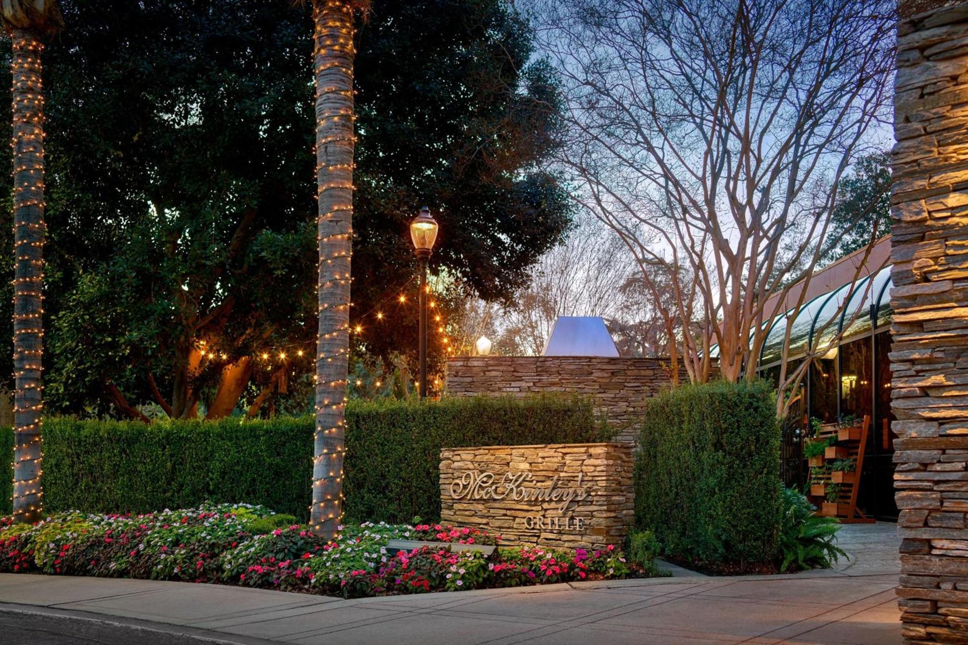 Sheraton Fairplex Suites & Conference Center photo 14