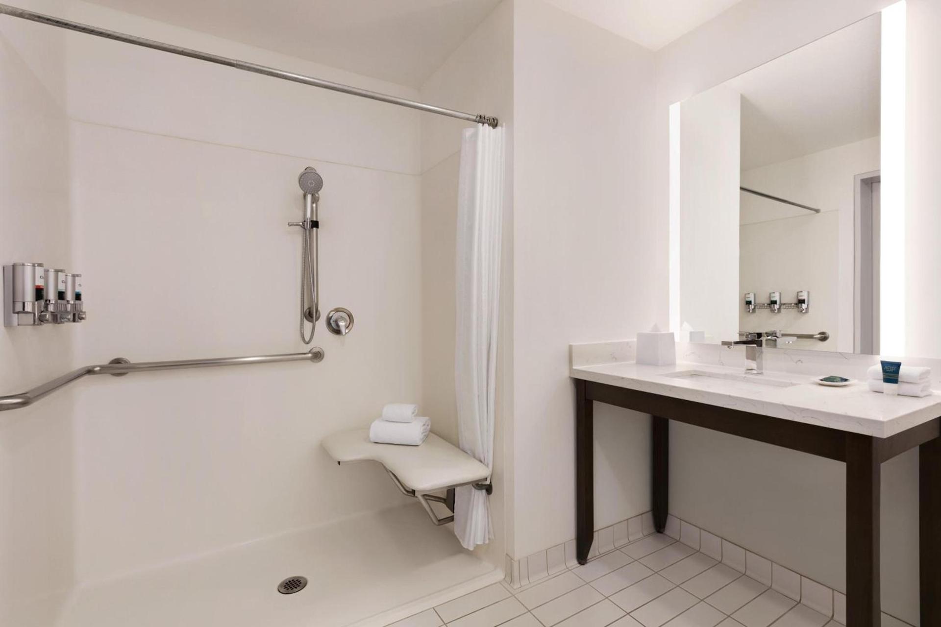 Four Points by Sheraton Sacramento Airport photo 9
