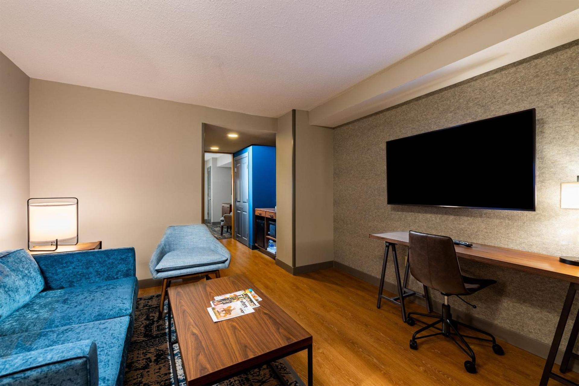 Radisson Hotel Fairview Heights - St Louis photo 43