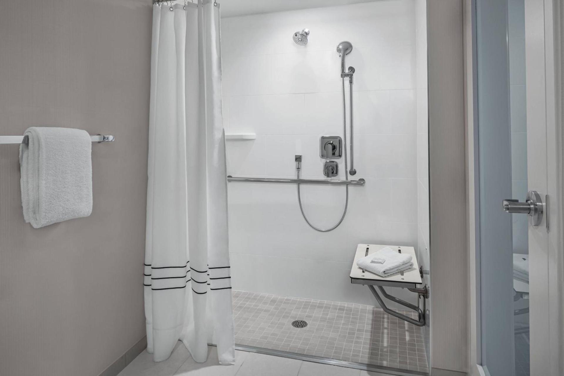 Pleasanton Marriott photo 10