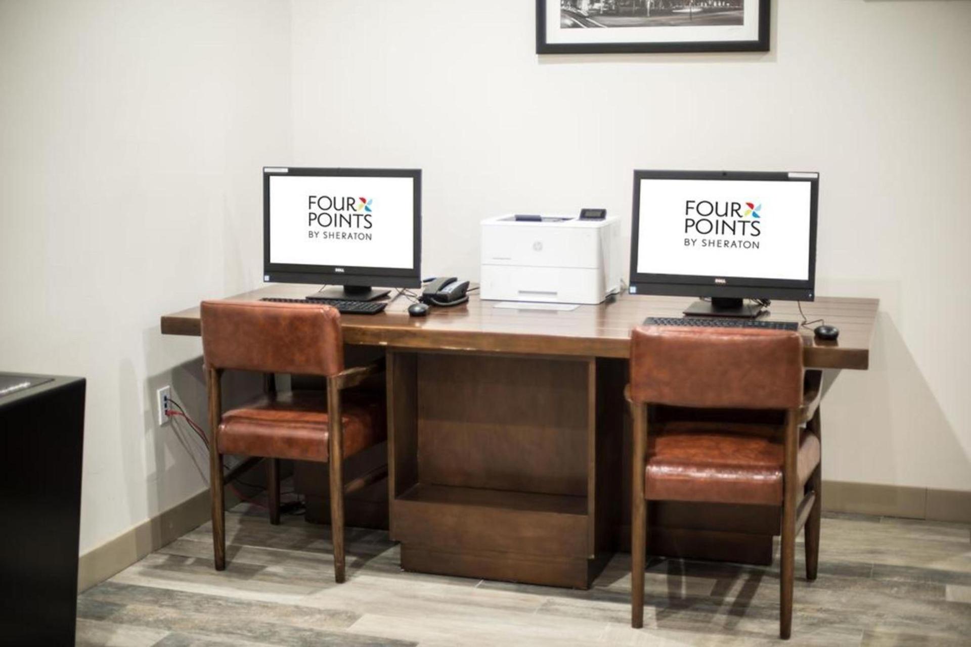 Four Points by Sheraton Houston Intercontinental Airport photo 28