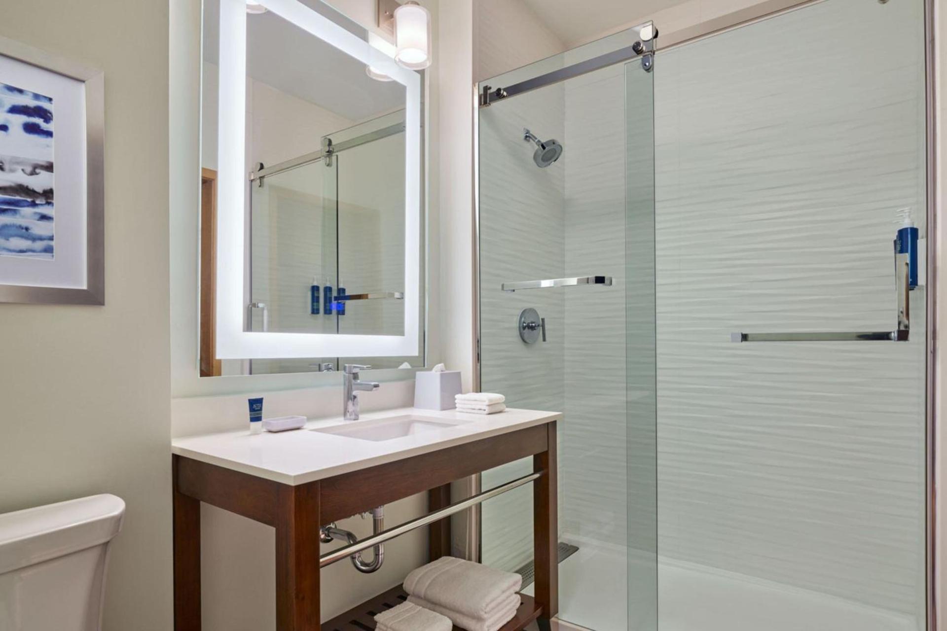 Four Points by Sheraton Houston Intercontinental Airport photo 5