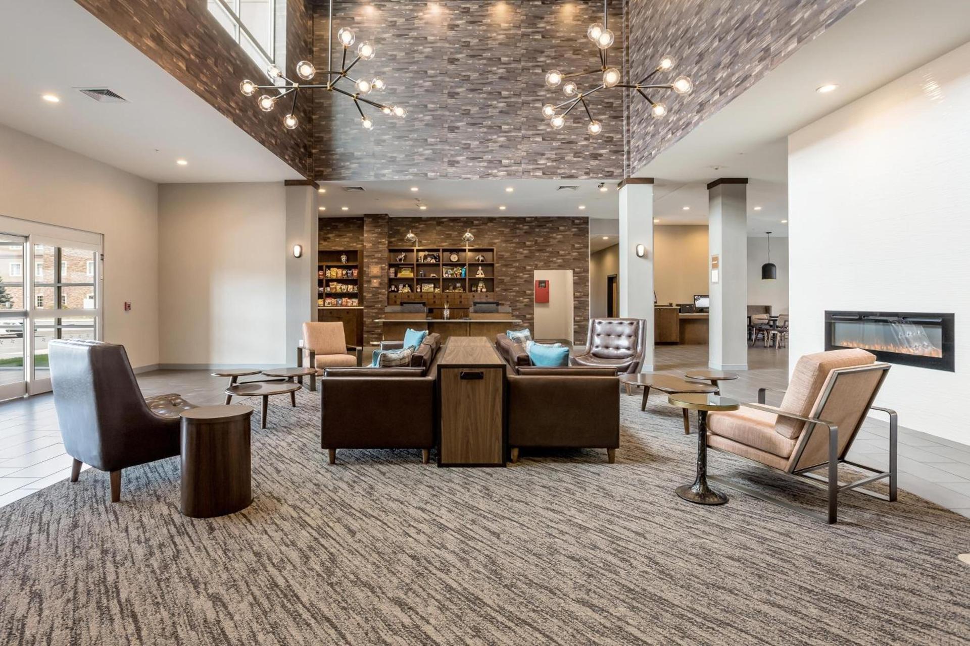 Four Points by Sheraton Elkhart photo 6
