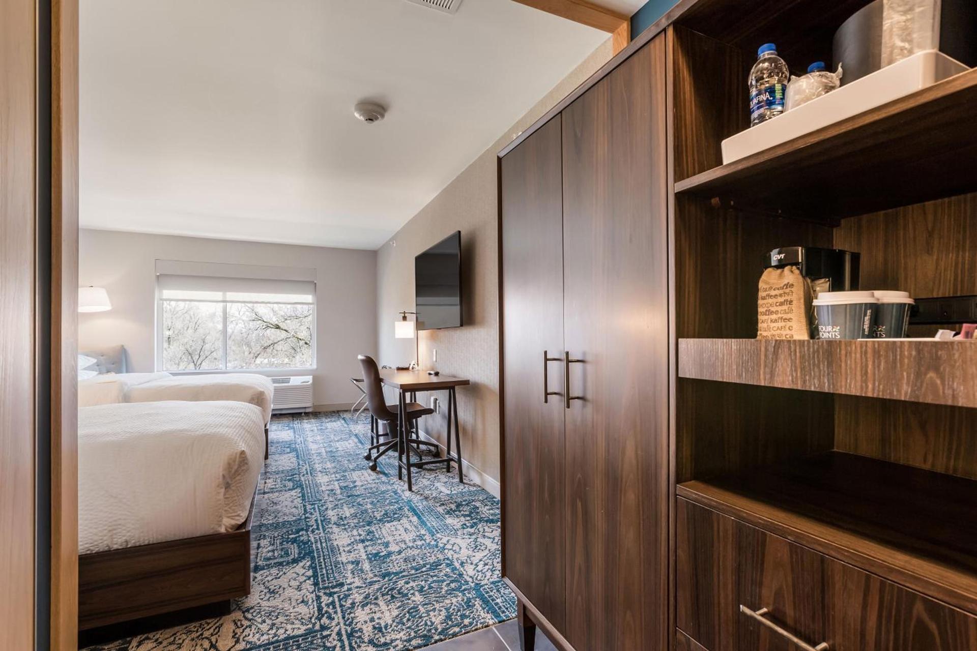 Four Points by Sheraton Elkhart photo 15