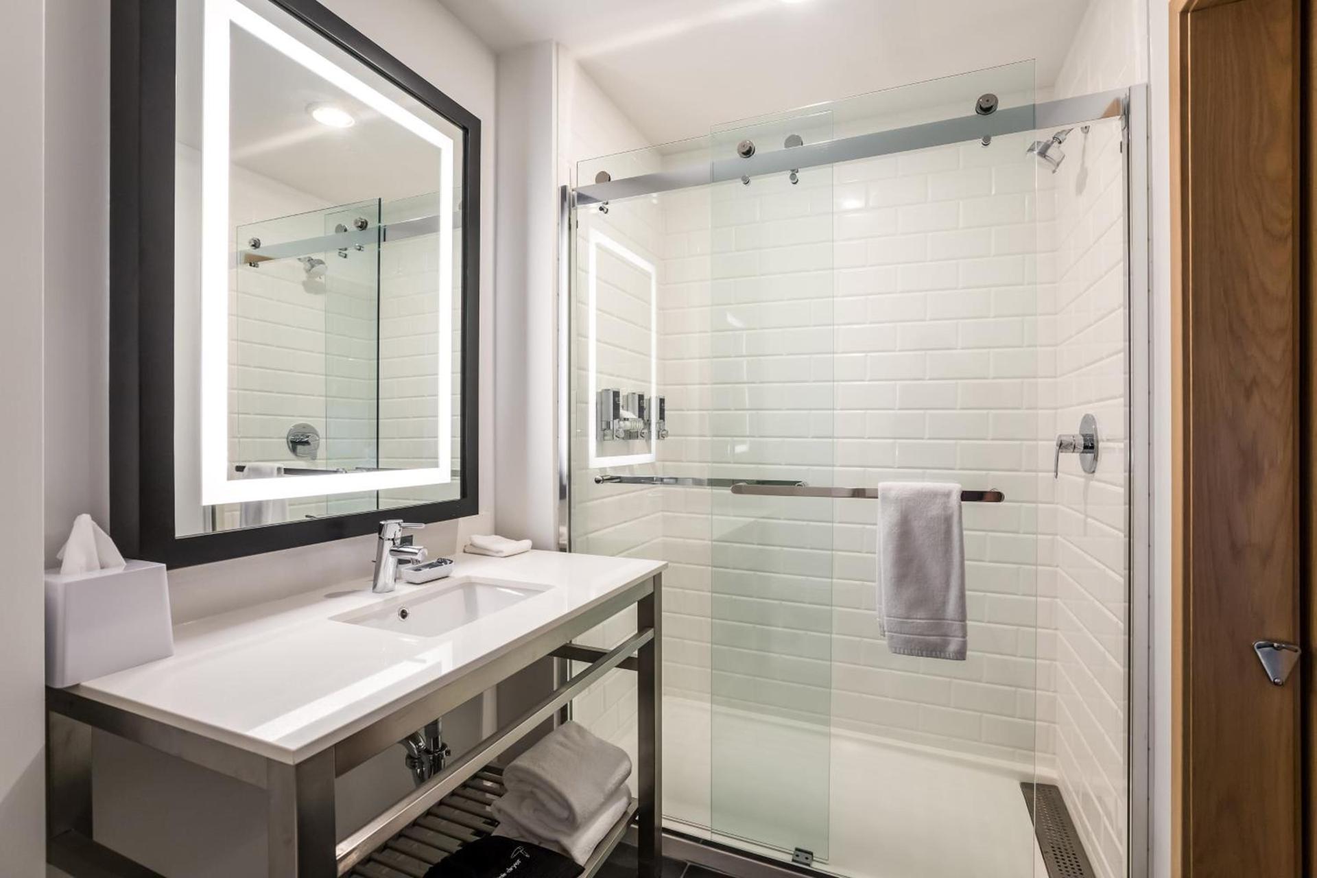 Four Points by Sheraton Elkhart photo 21