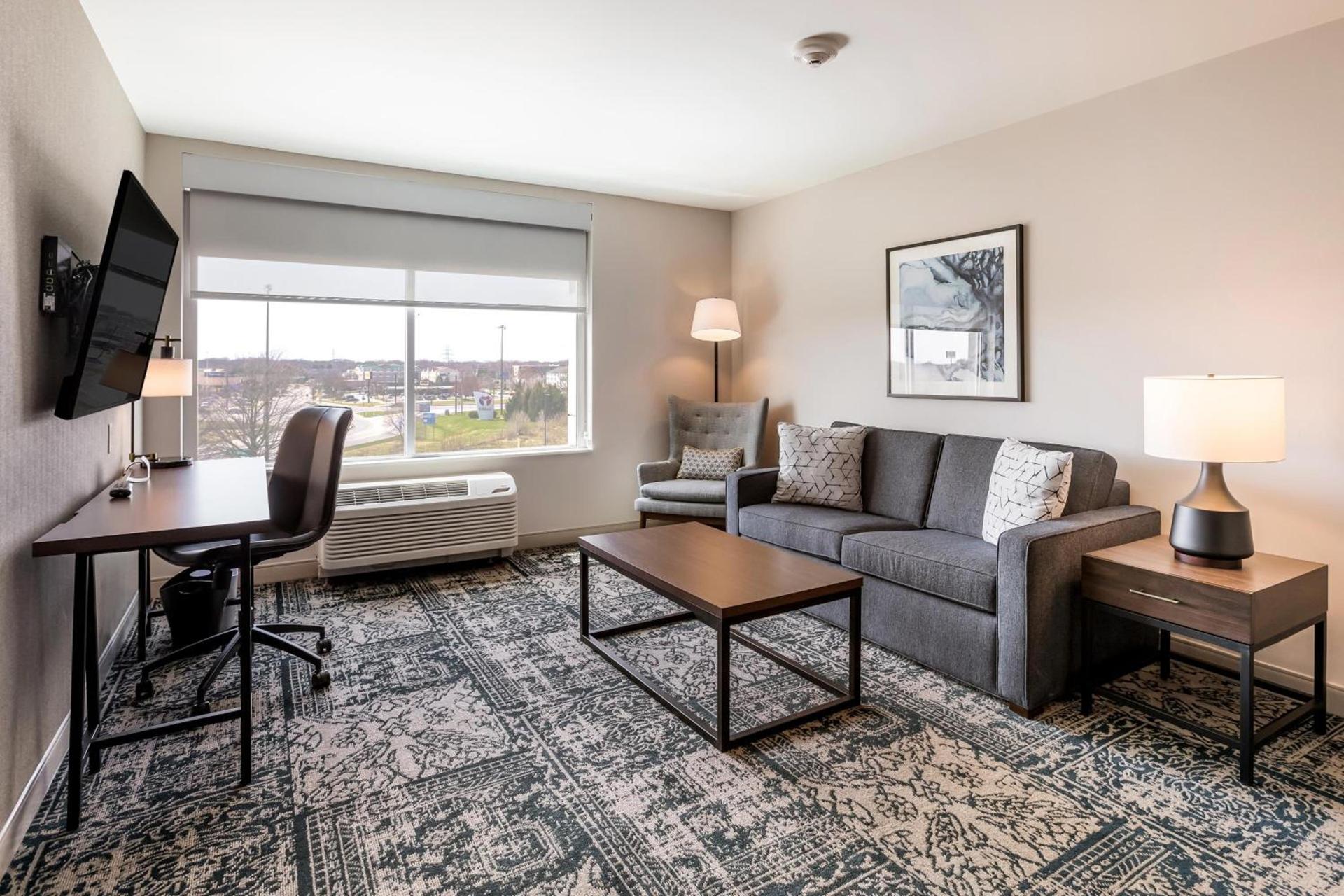 Four Points by Sheraton Elkhart photo 30