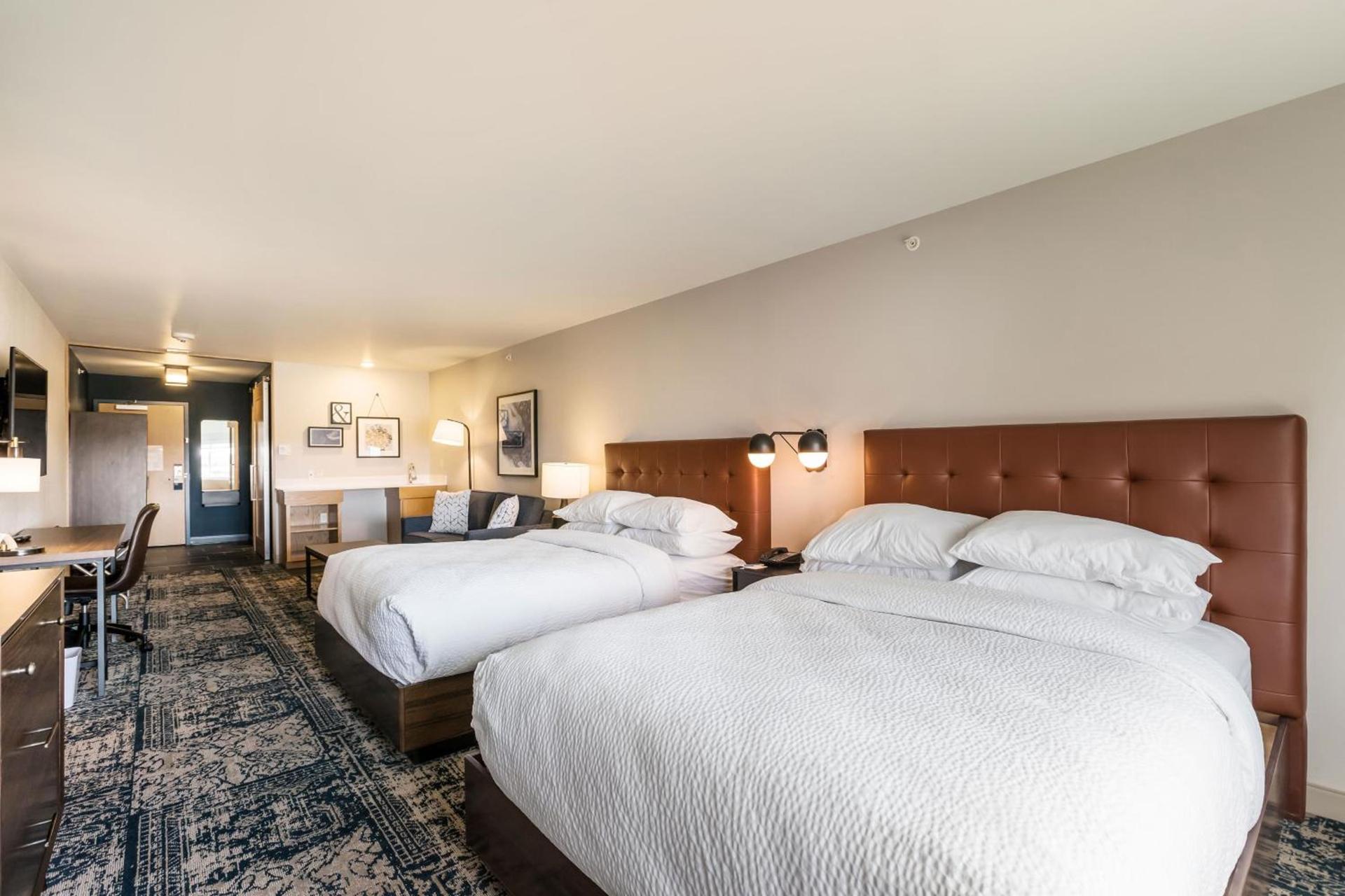 Four Points by Sheraton Elkhart photo 34