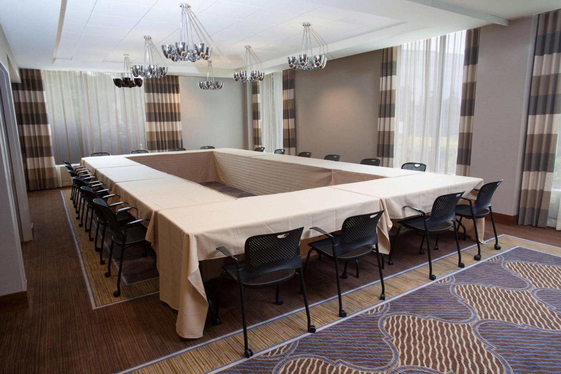 Sheraton Pittsburgh Airport Hotel photo 30