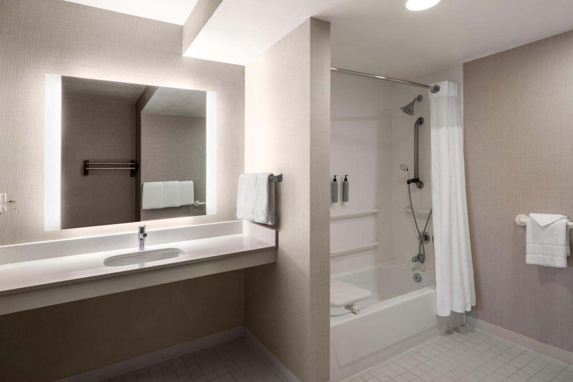 Residence Inn by Marriott Boulder Broomfield photo 14