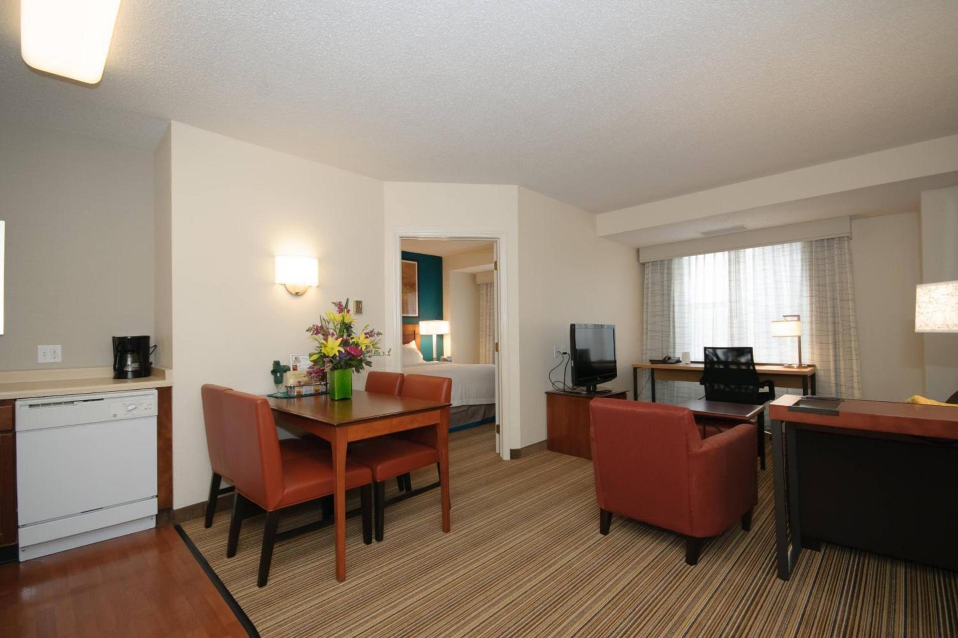Residence Inn Rochester Mayo Clinic Area photo 2