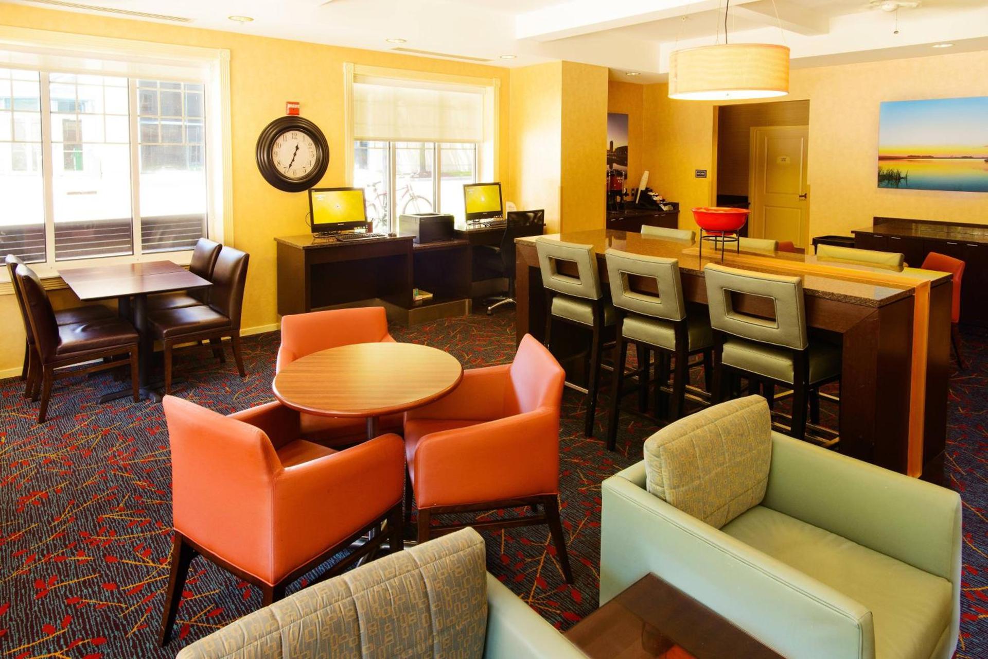 Residence Inn Rochester Mayo Clinic Area photo 10