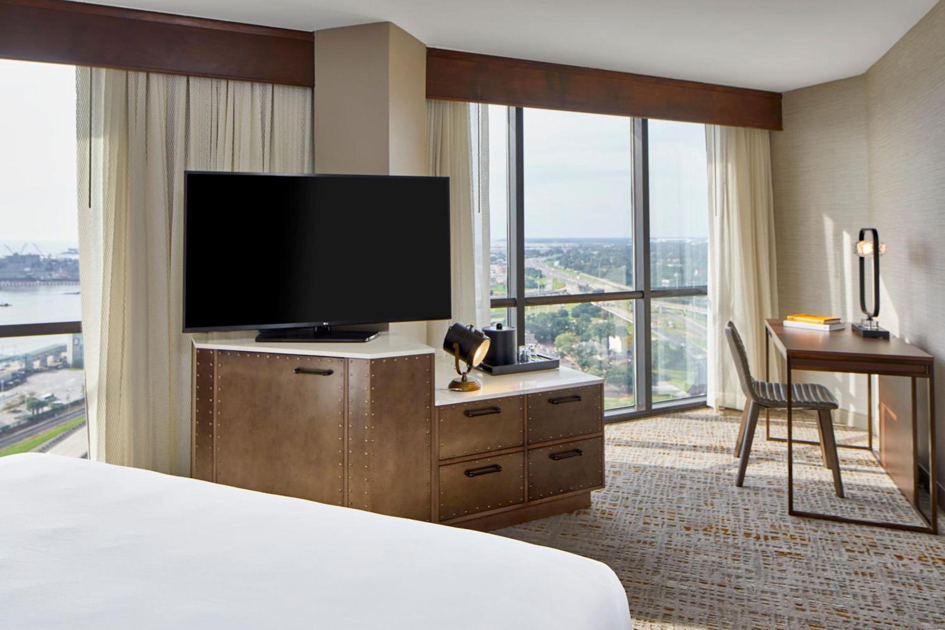 Renaissance Mobile Riverview Plaza Hotel photo 11