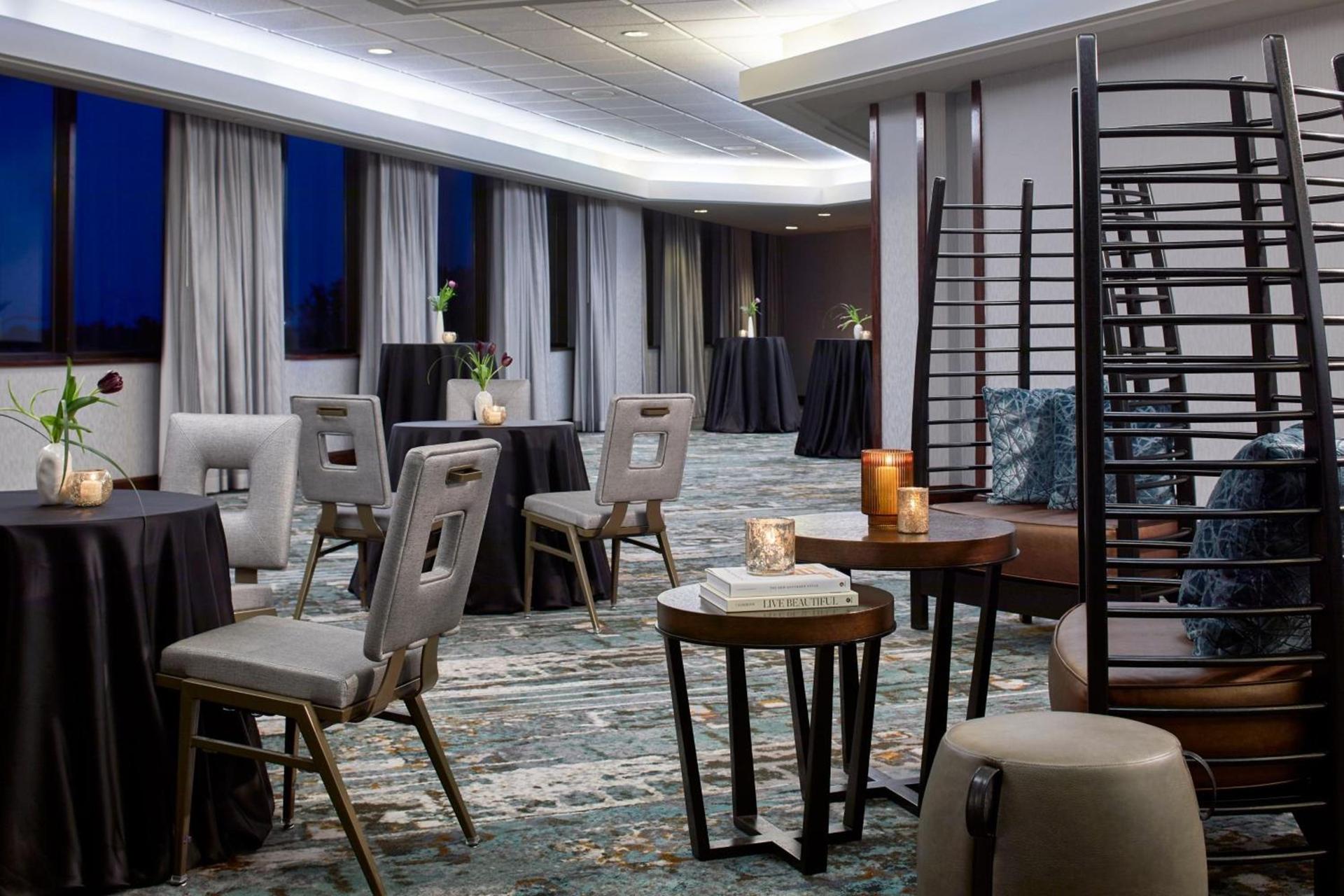 Renaissance Mobile Riverview Plaza Hotel photo 61