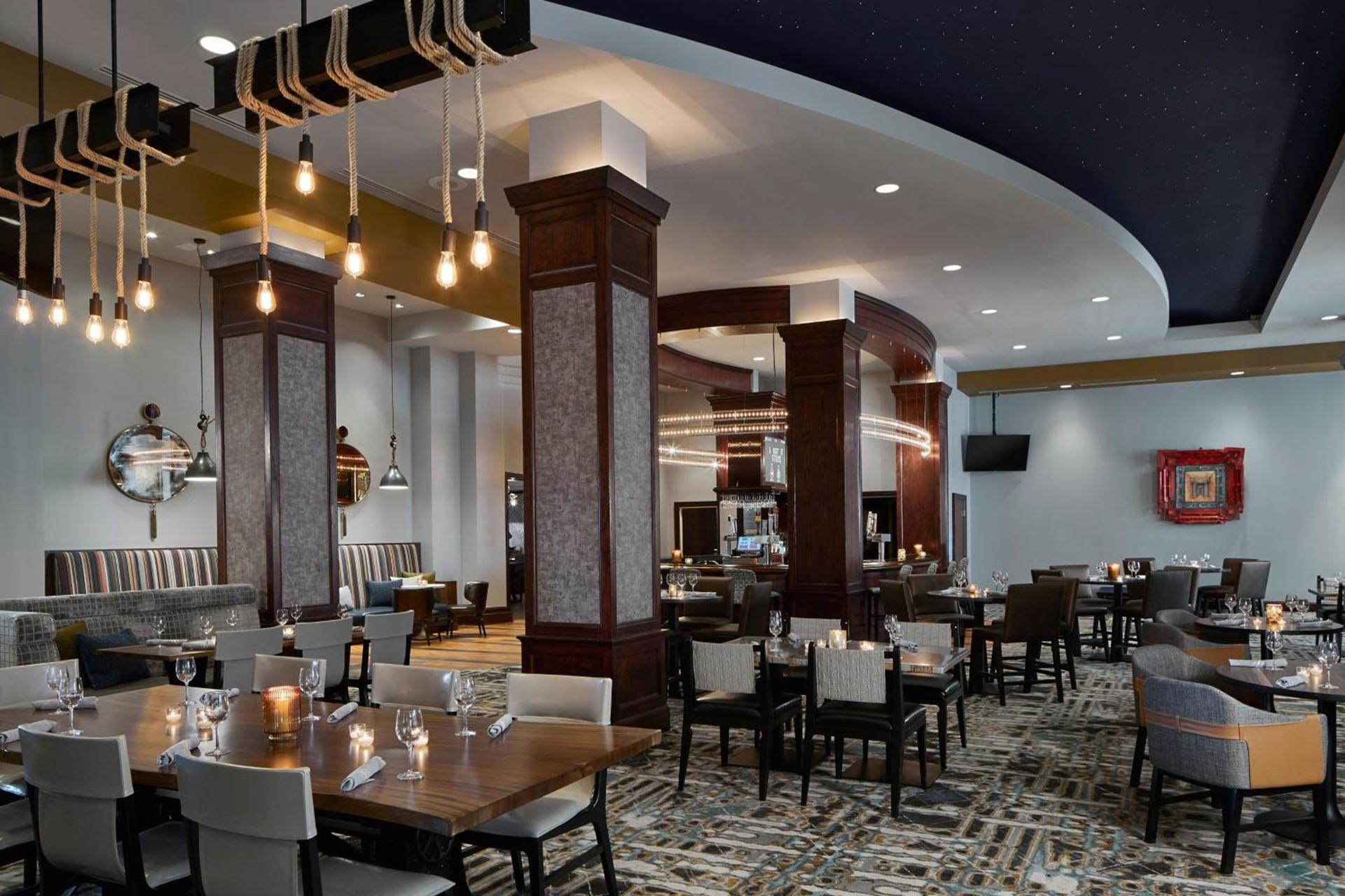 Renaissance Mobile Riverview Plaza Hotel photo 28