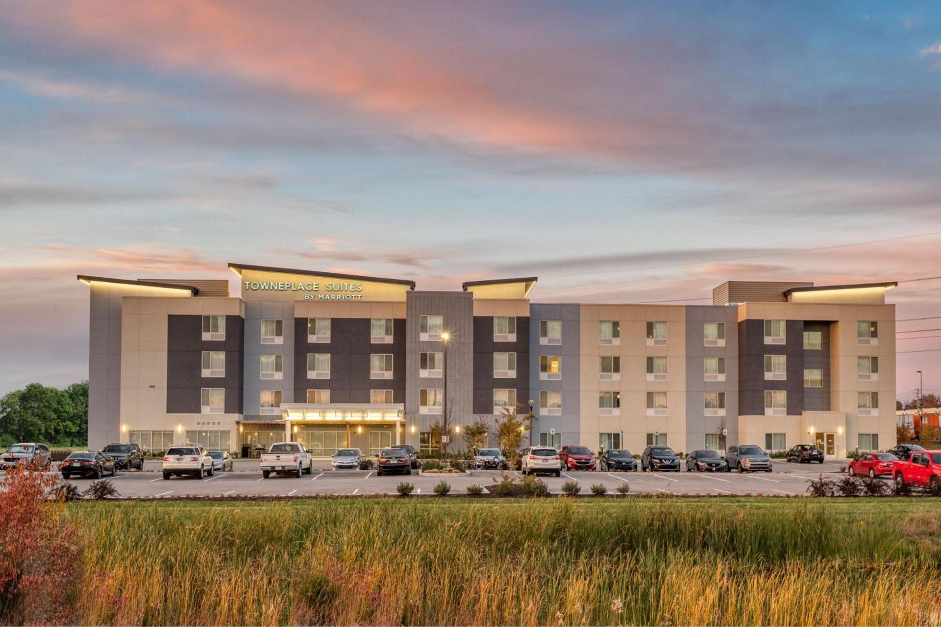 TownePlace Suites by Marriott Indianapolis Airport photo 3