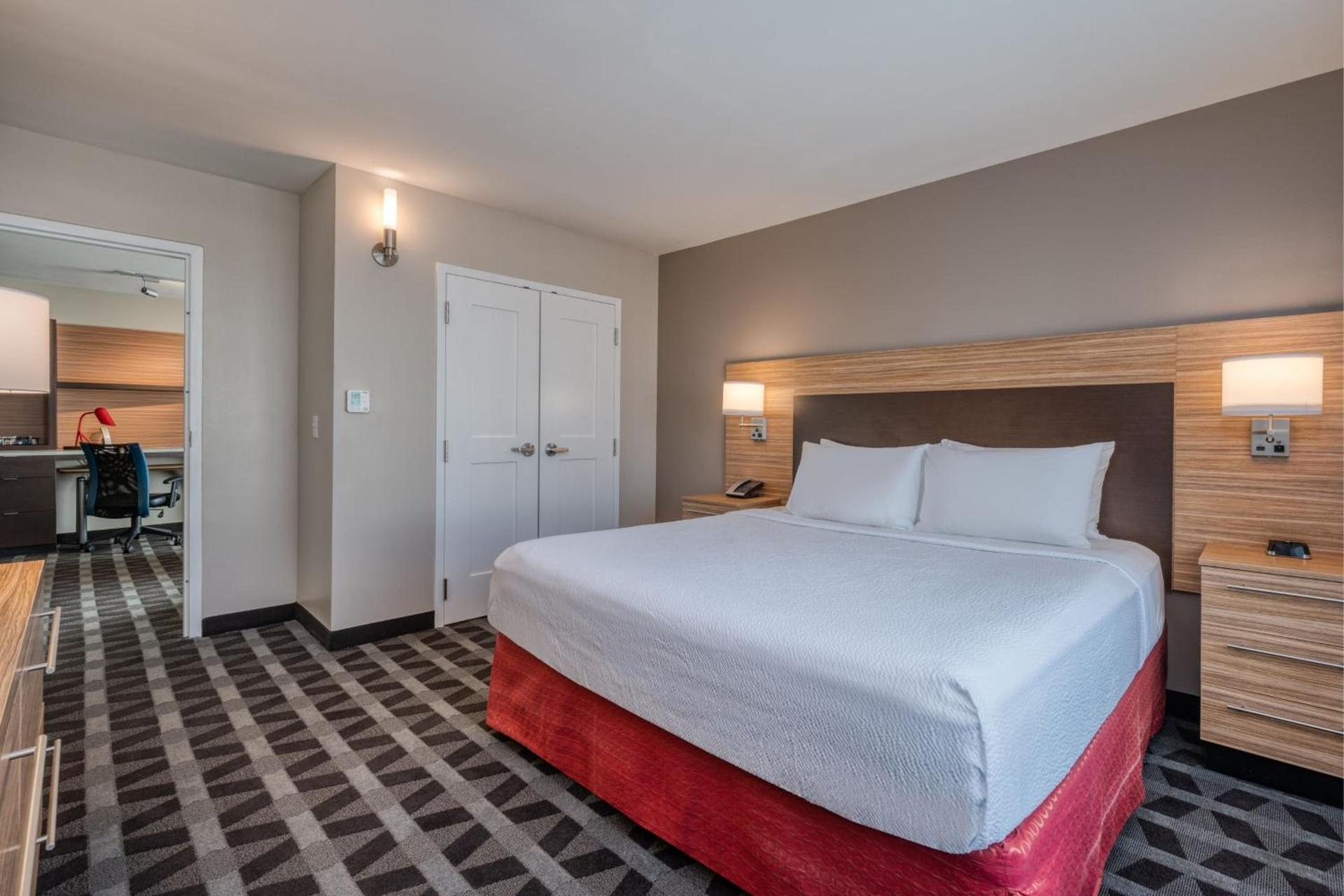 TownePlace Suites by Marriott Indianapolis Airport photo 18