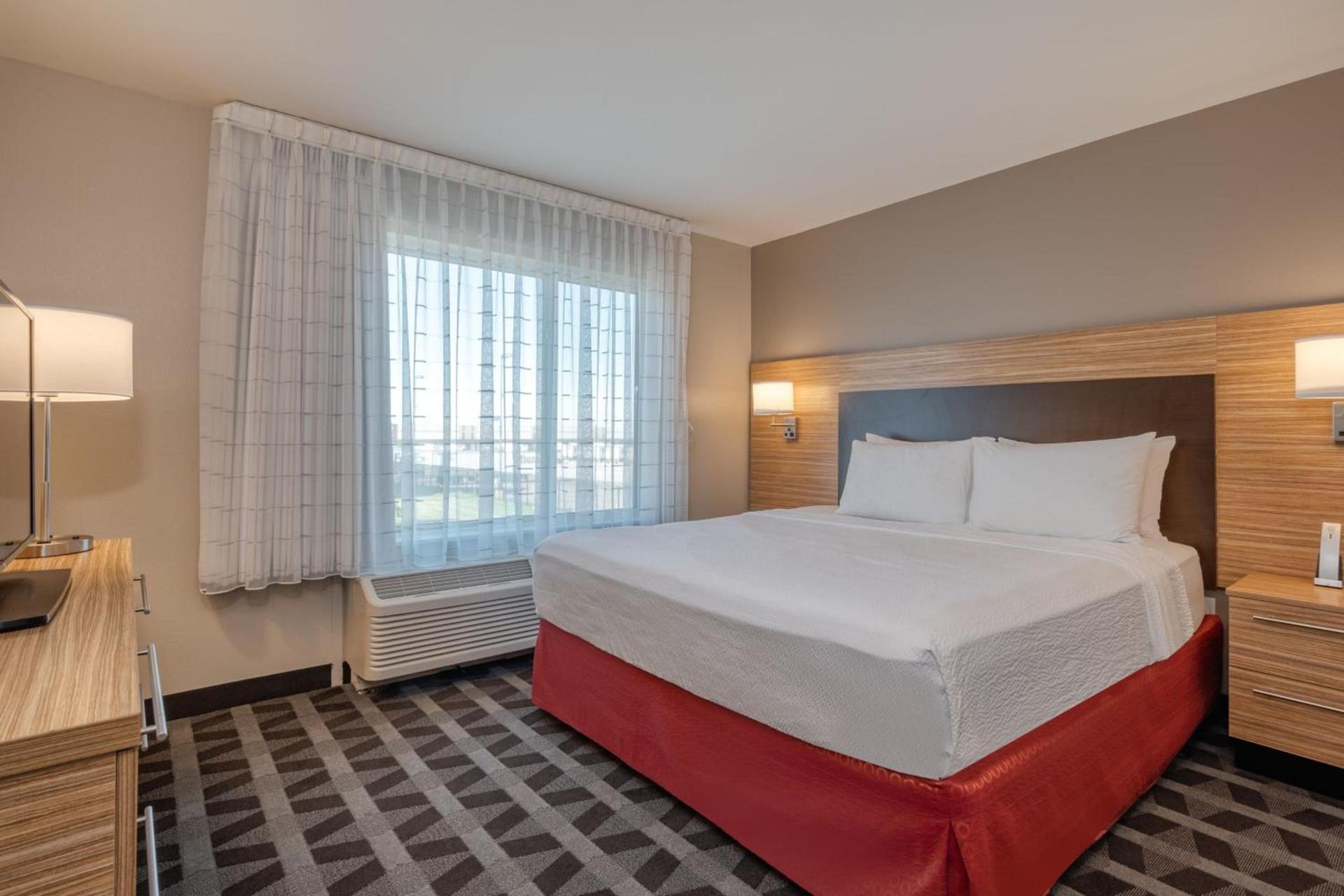 TownePlace Suites by Marriott Indianapolis Airport photo 17