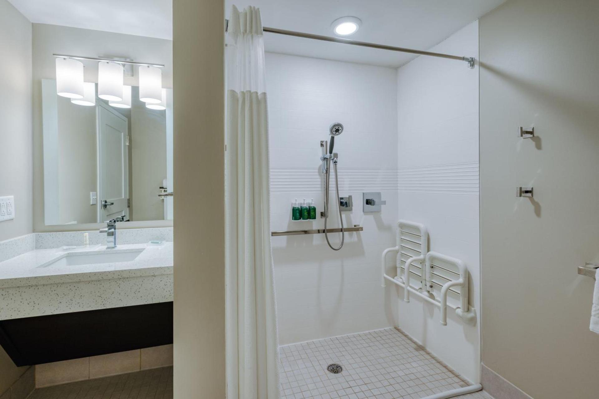 TownePlace Suites by Marriott Indianapolis Airport photo 26