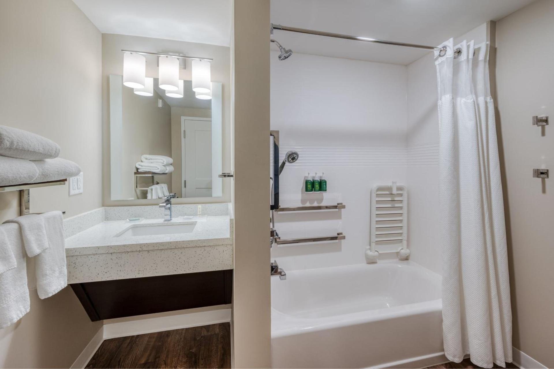 TownePlace Suites by Marriott Indianapolis Airport photo 27