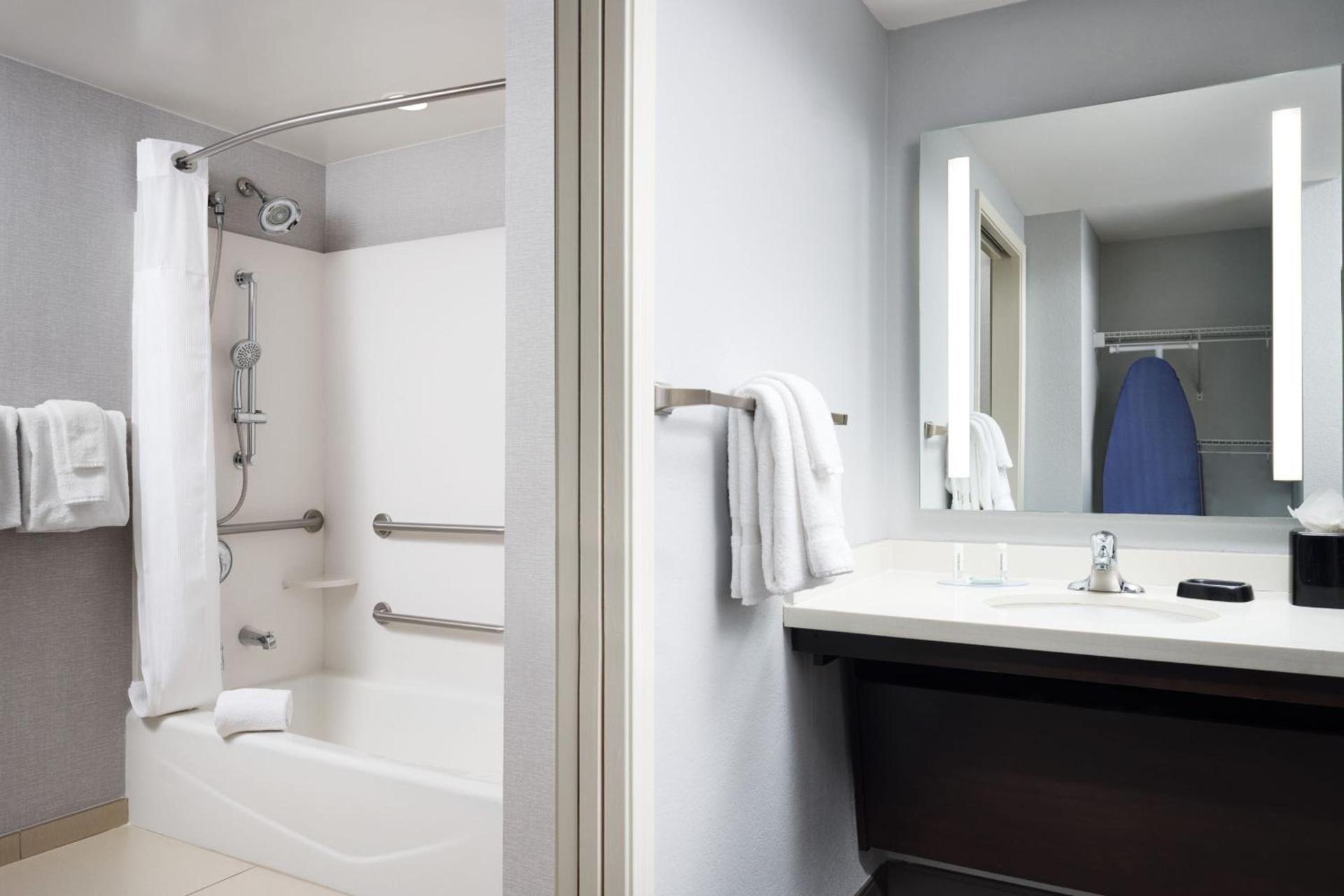 Residence Inn by Marriott Los Angeles Redondo Beach photo 21