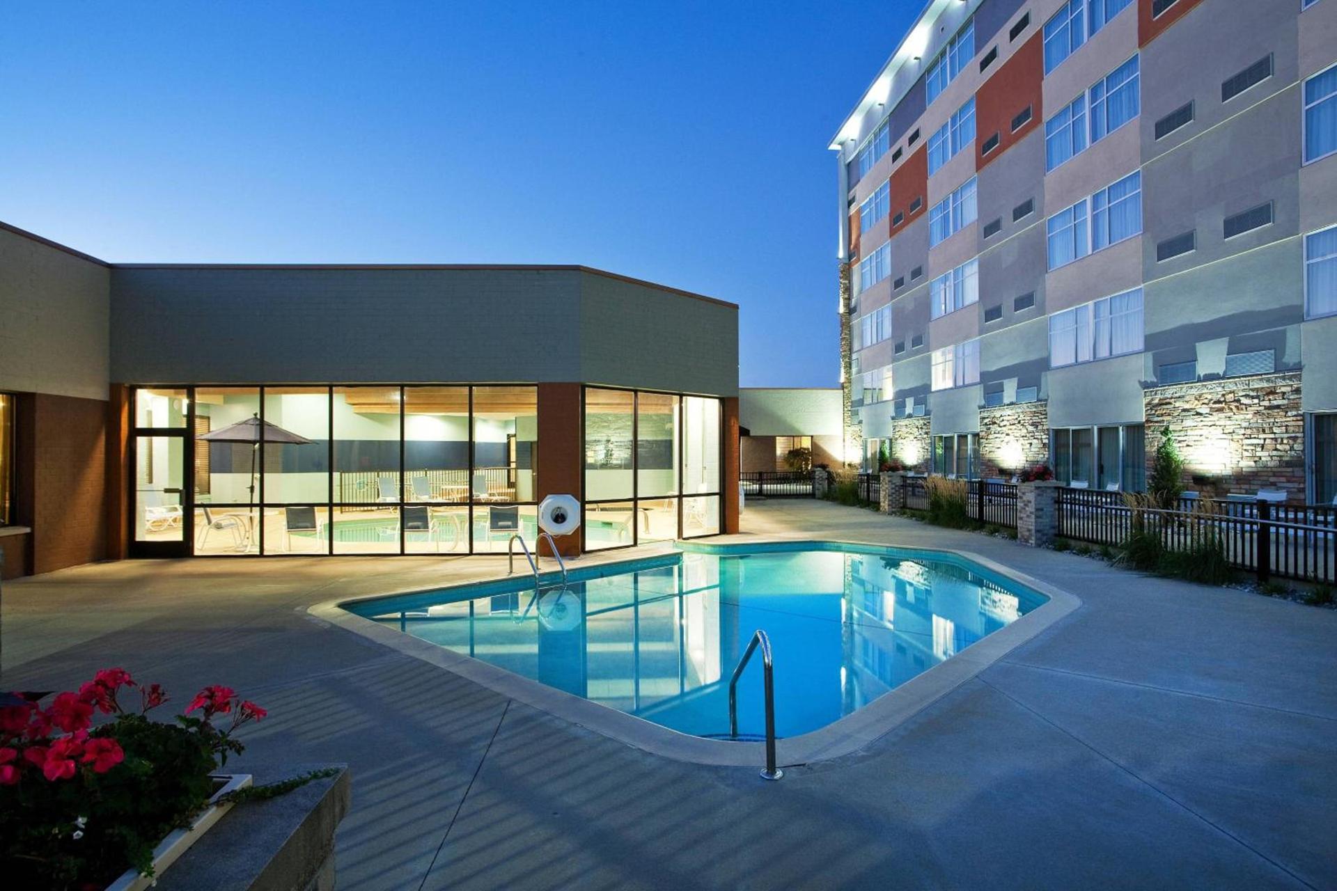 Four Points By Sheraton - Saginaw photo 22