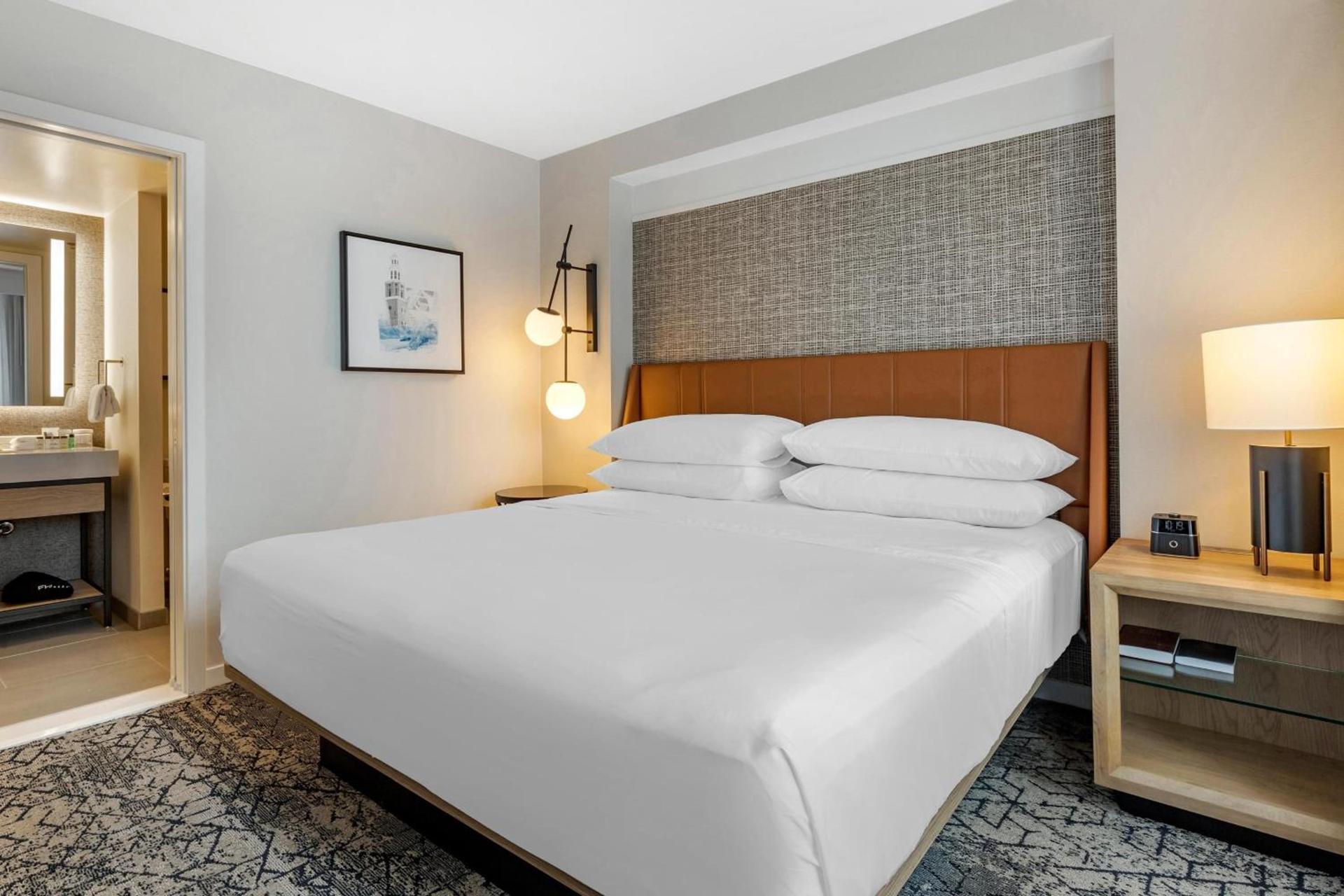 Sheraton Suites Old Town Alexandria photo 18