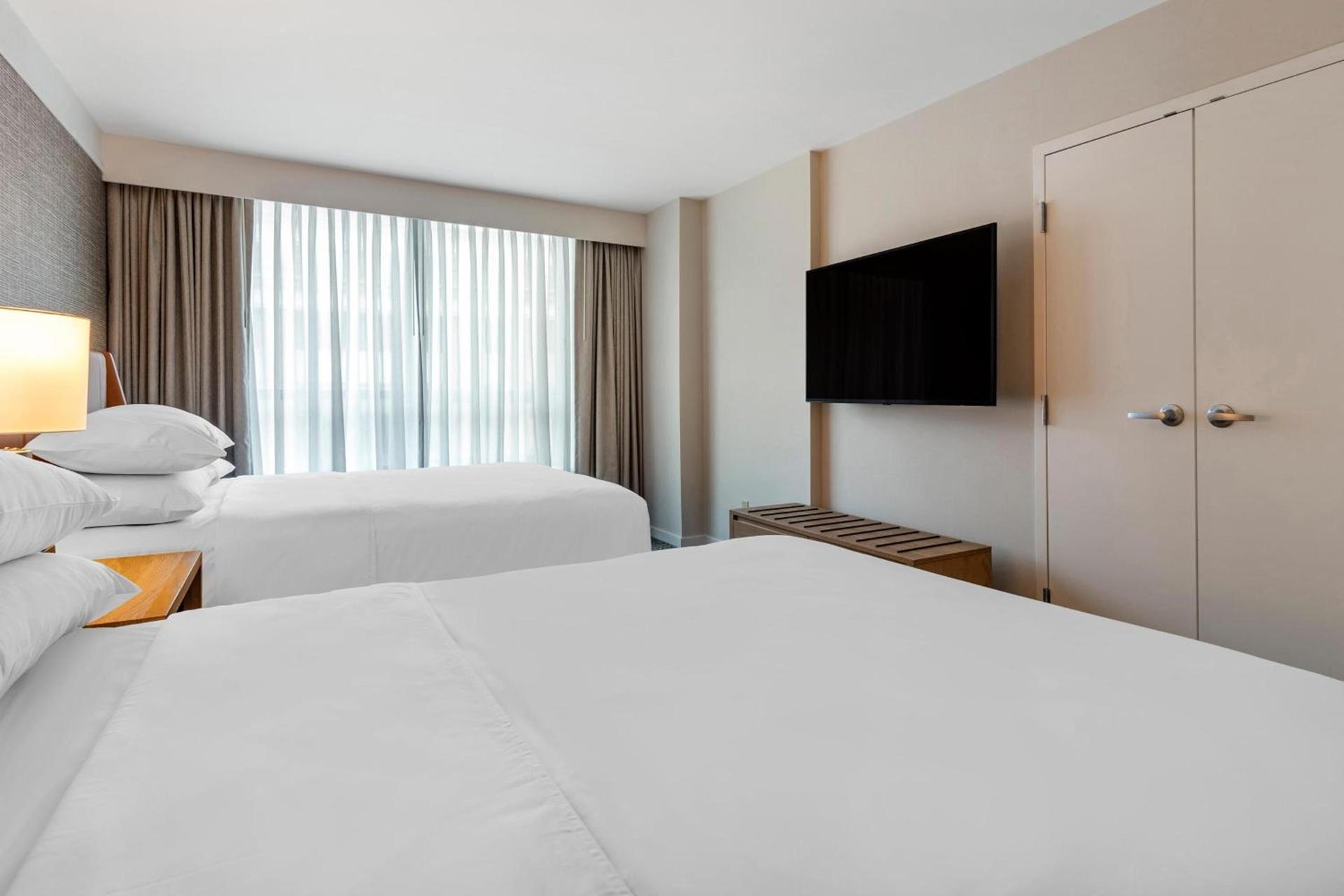 Sheraton Suites Old Town Alexandria photo 25