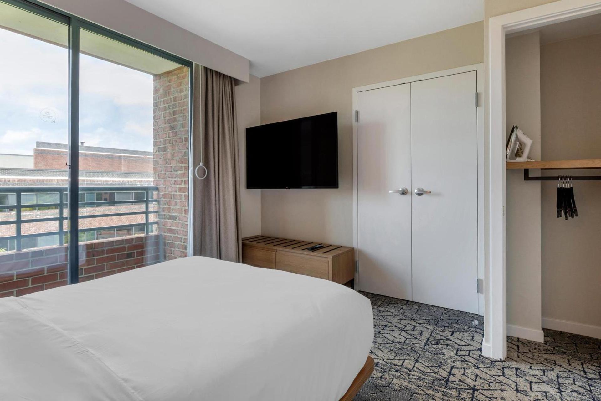 Sheraton Suites Old Town Alexandria photo 20