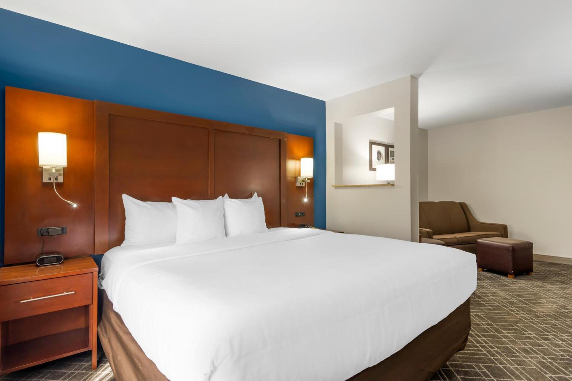 Comfort Suites Atlanta Airport photo 47