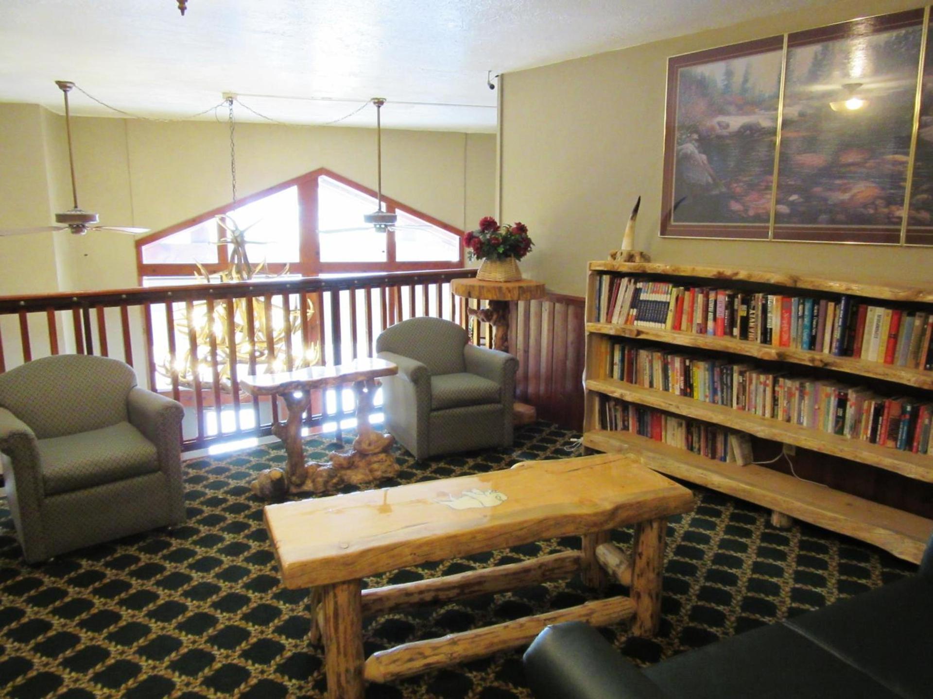 White Buffalo Hotel photo 6