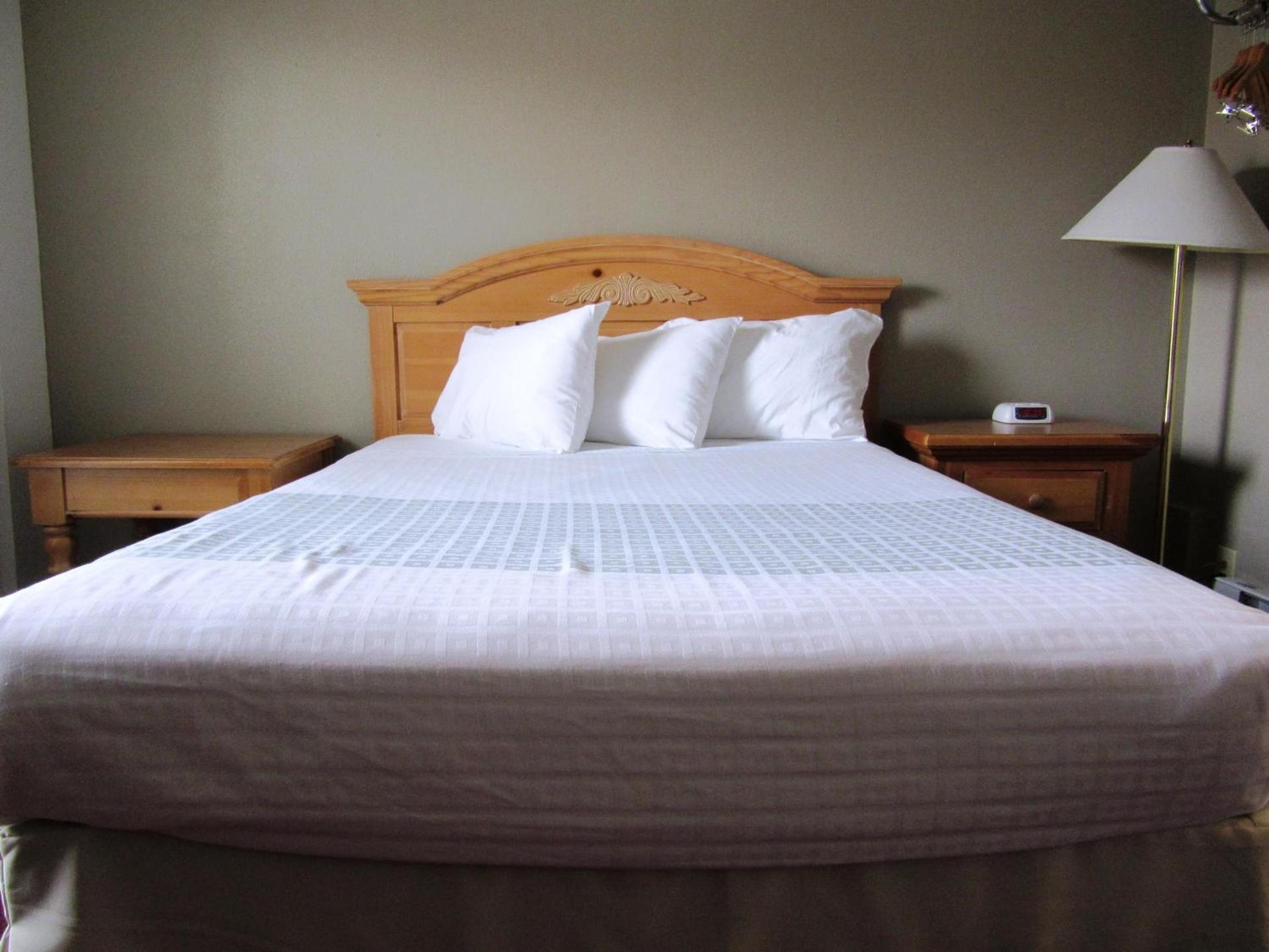 White Buffalo Hotel photo 25