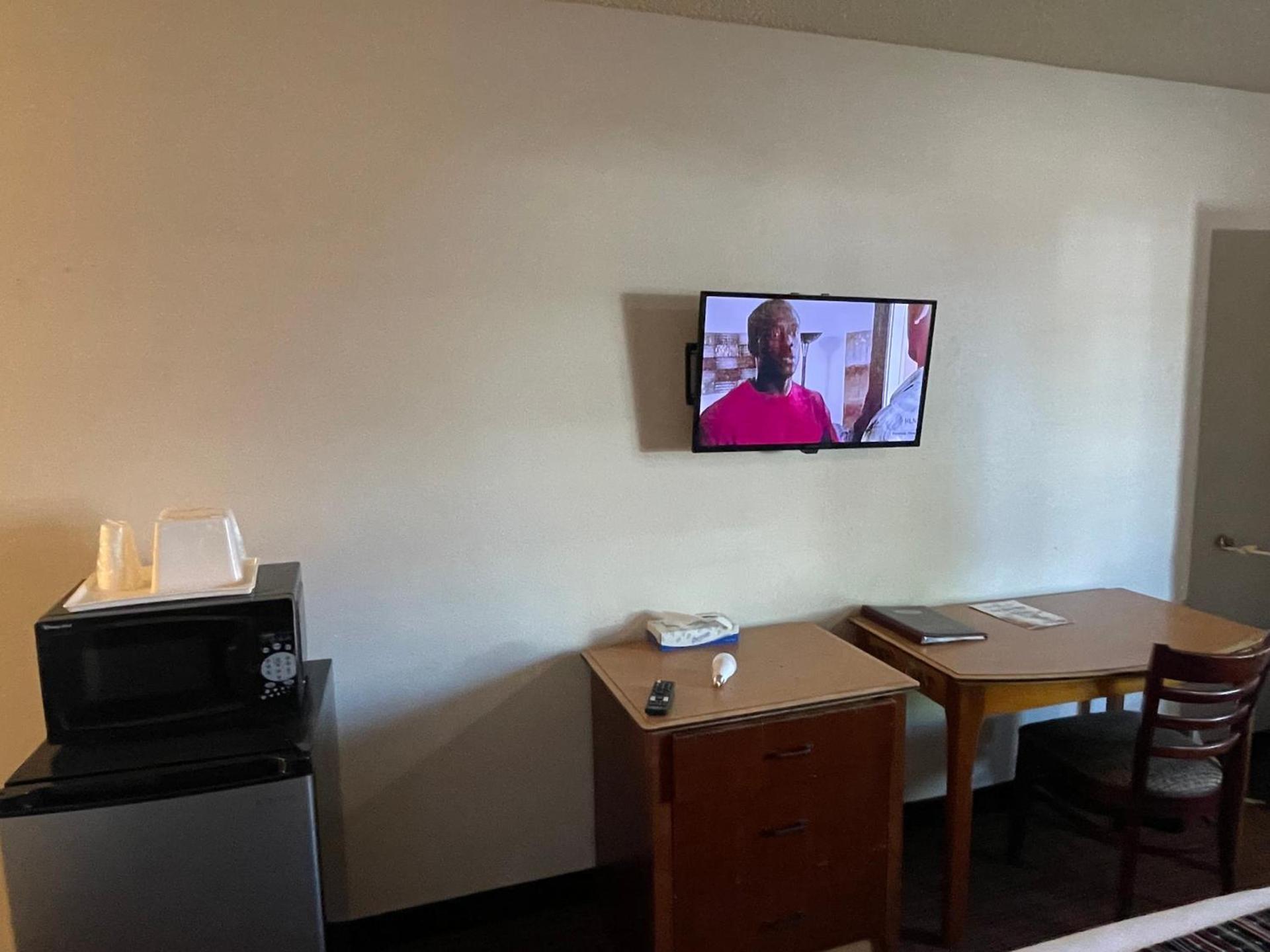 Skyway Inn - Seatac photo 26