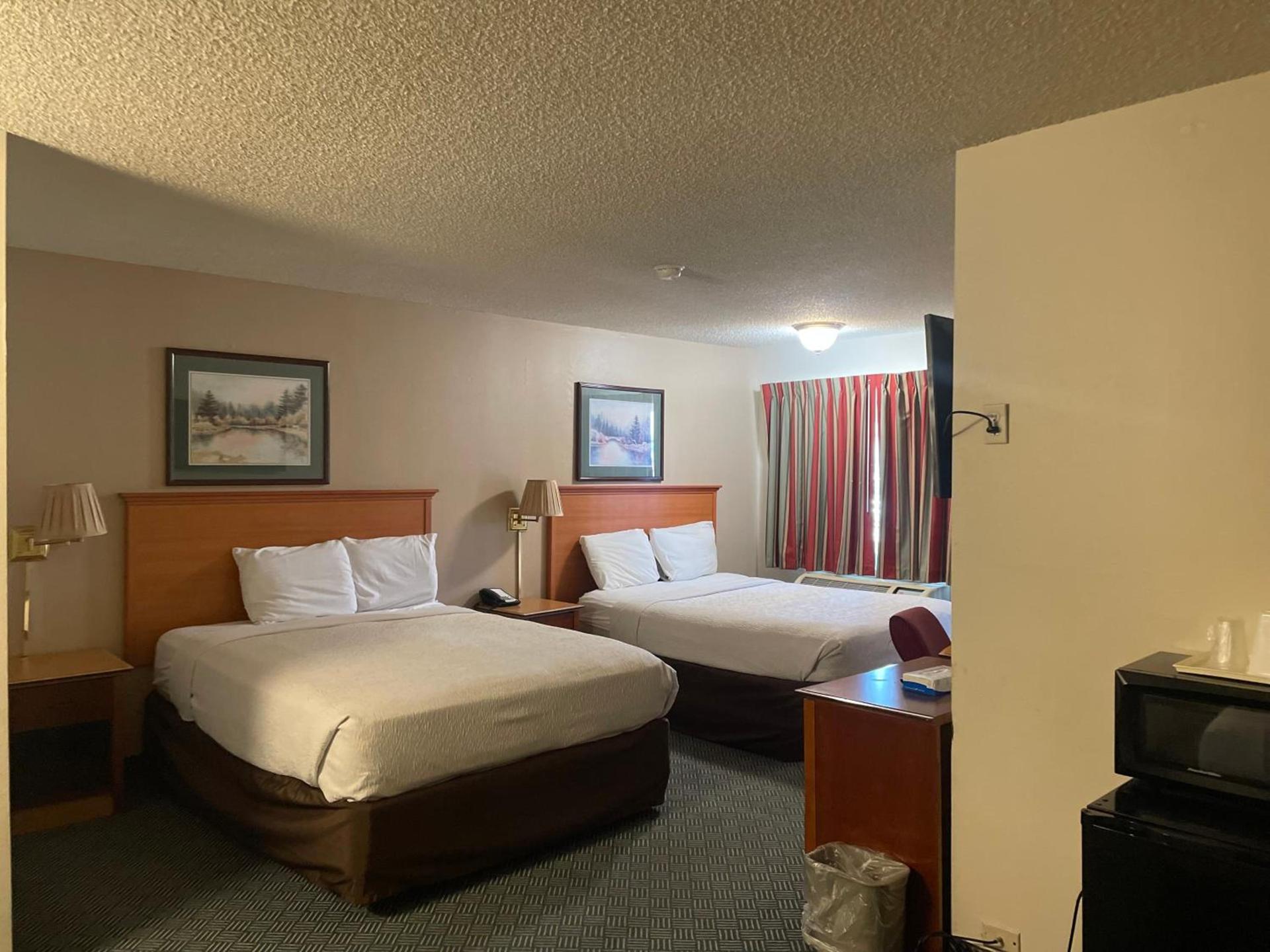 Skyway Inn - Seatac photo 35