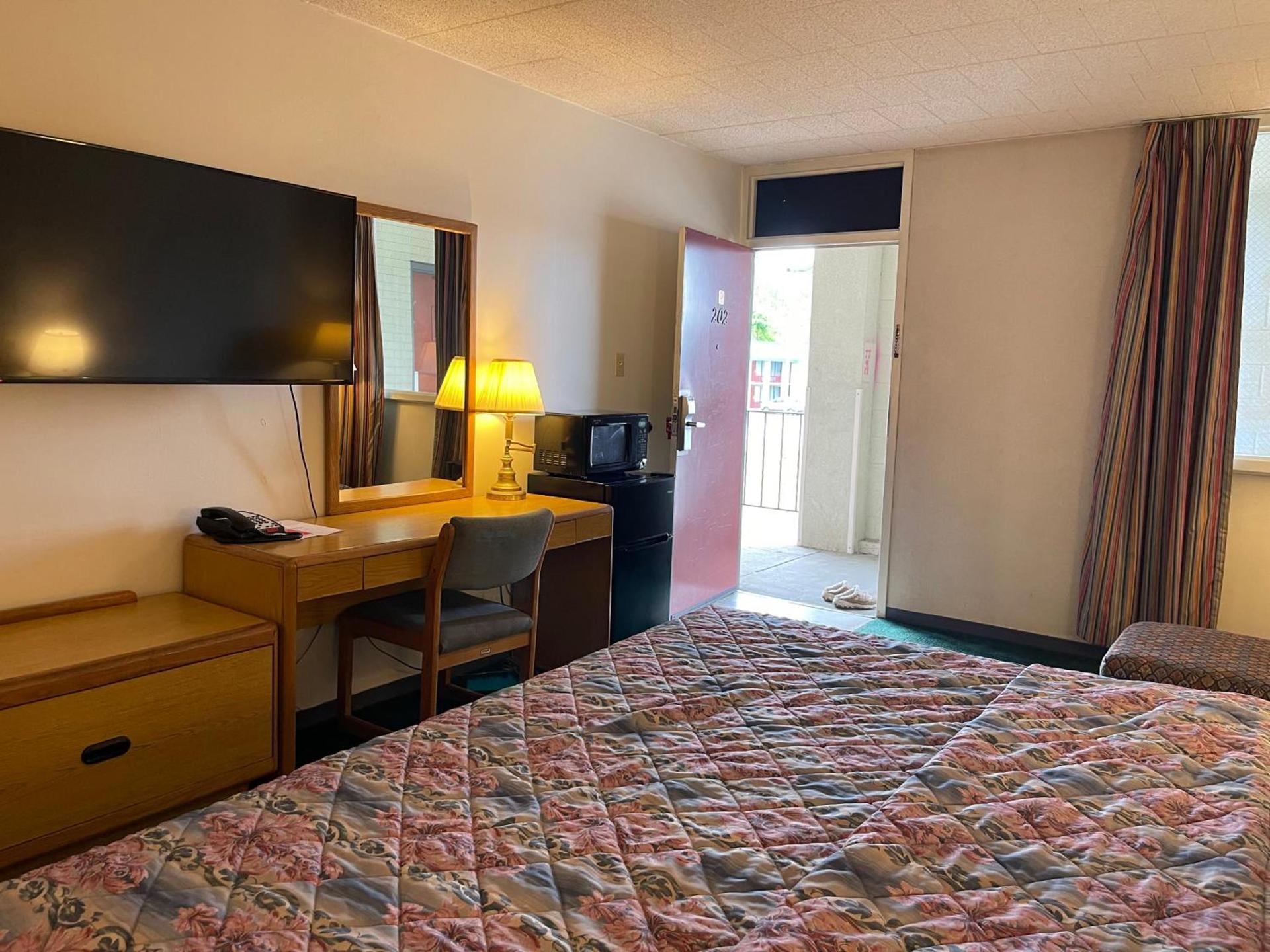 Horseshoe Curve Lodge photo 6