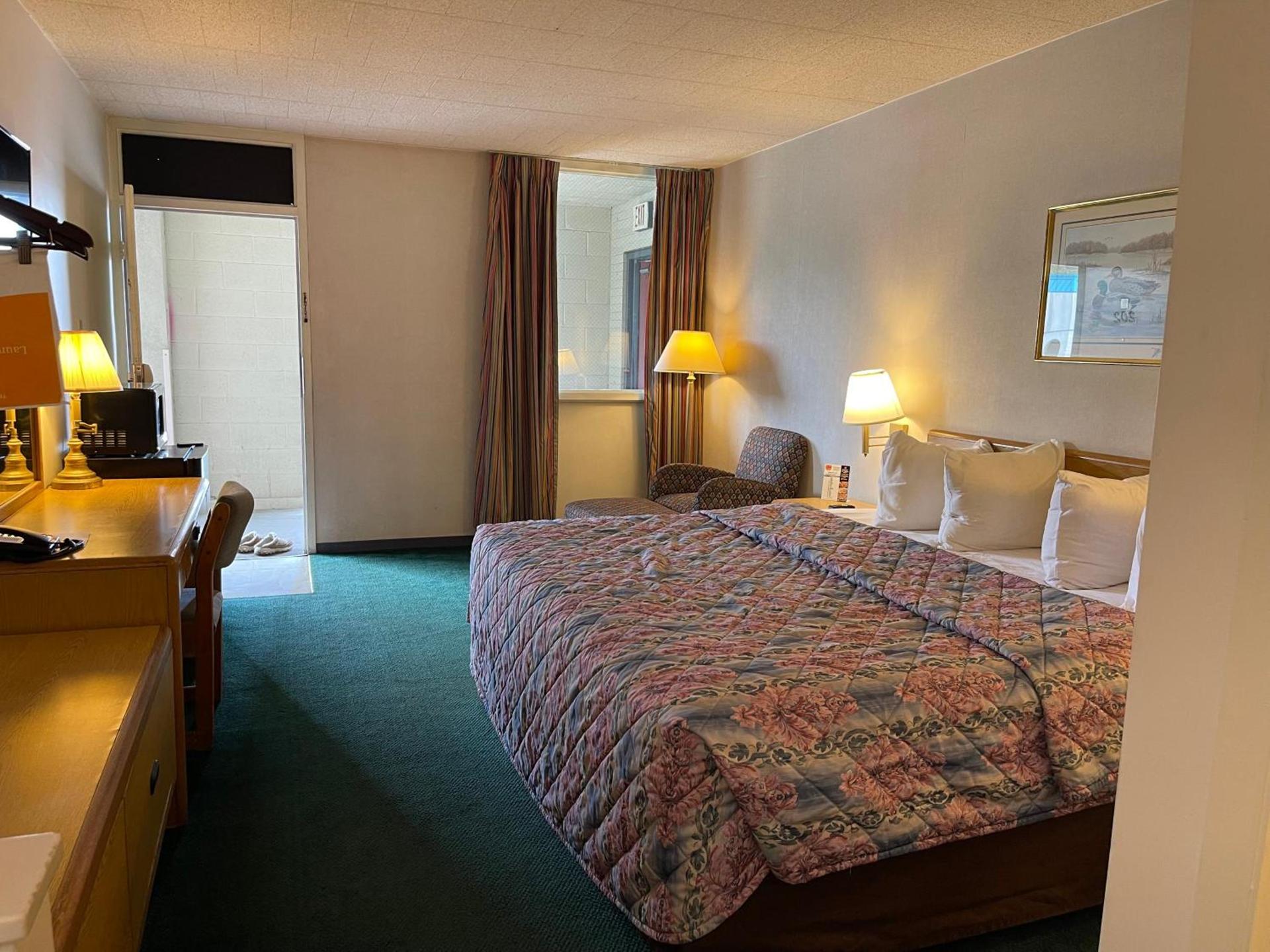 Horseshoe Curve Lodge photo 15
