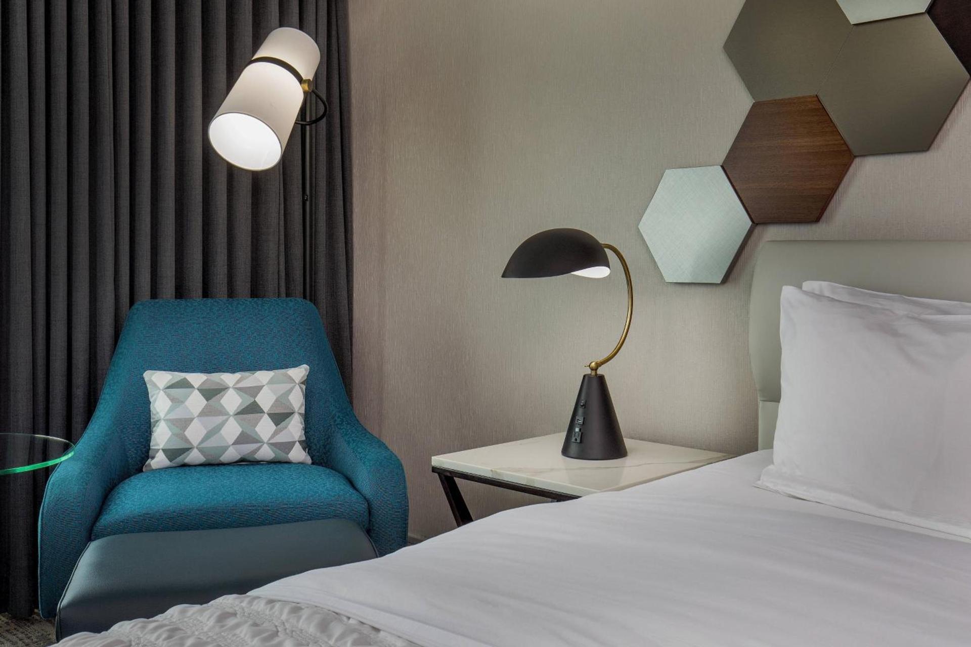 Le Meridien Boston Cambridge photo 9