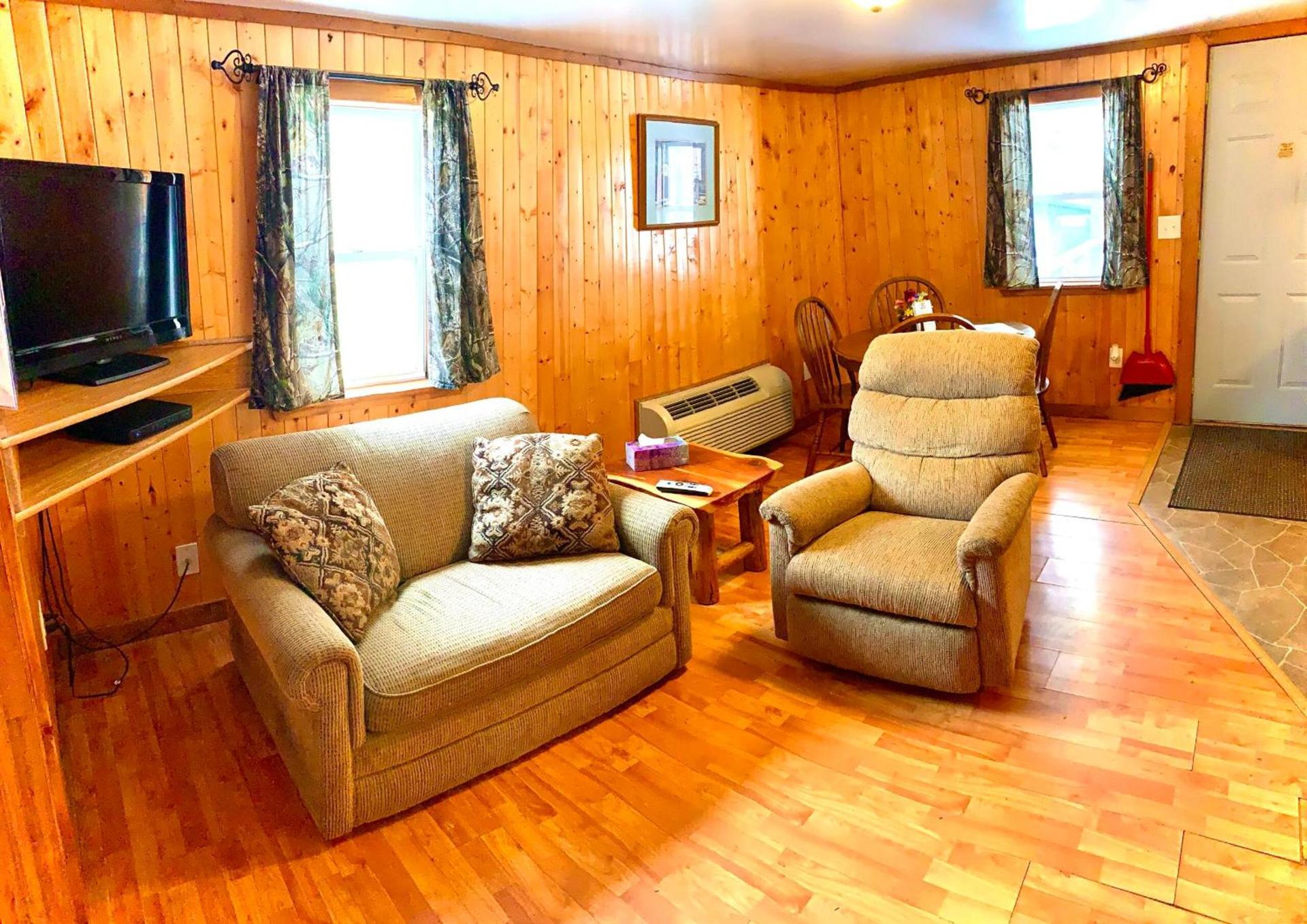 Benzonia Rustic Resort photo 20