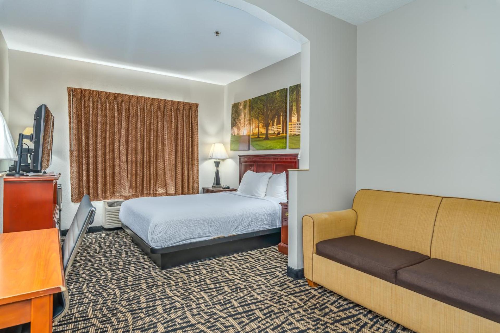 Days Inn by Wyndham Coliseum Montgomery AL photo 31
