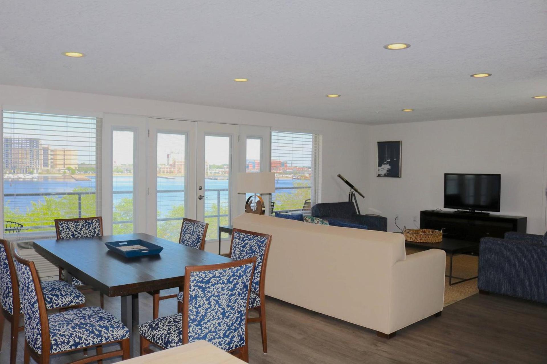 Southbank Hotel Jacksonville Riverwalk photo 14