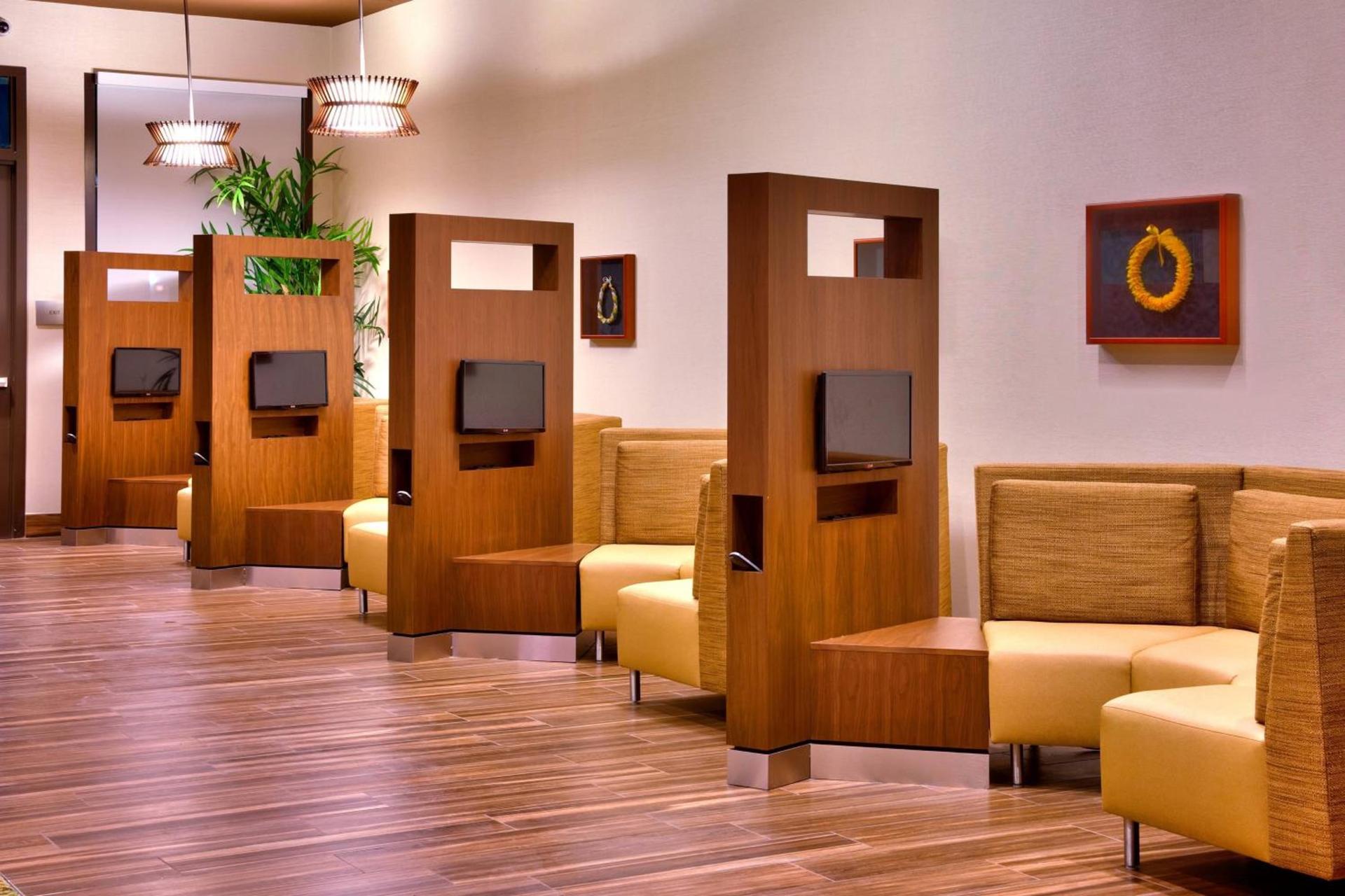 Courtyard by Marriott Oahu North Shore - No Resort Fee photo 41