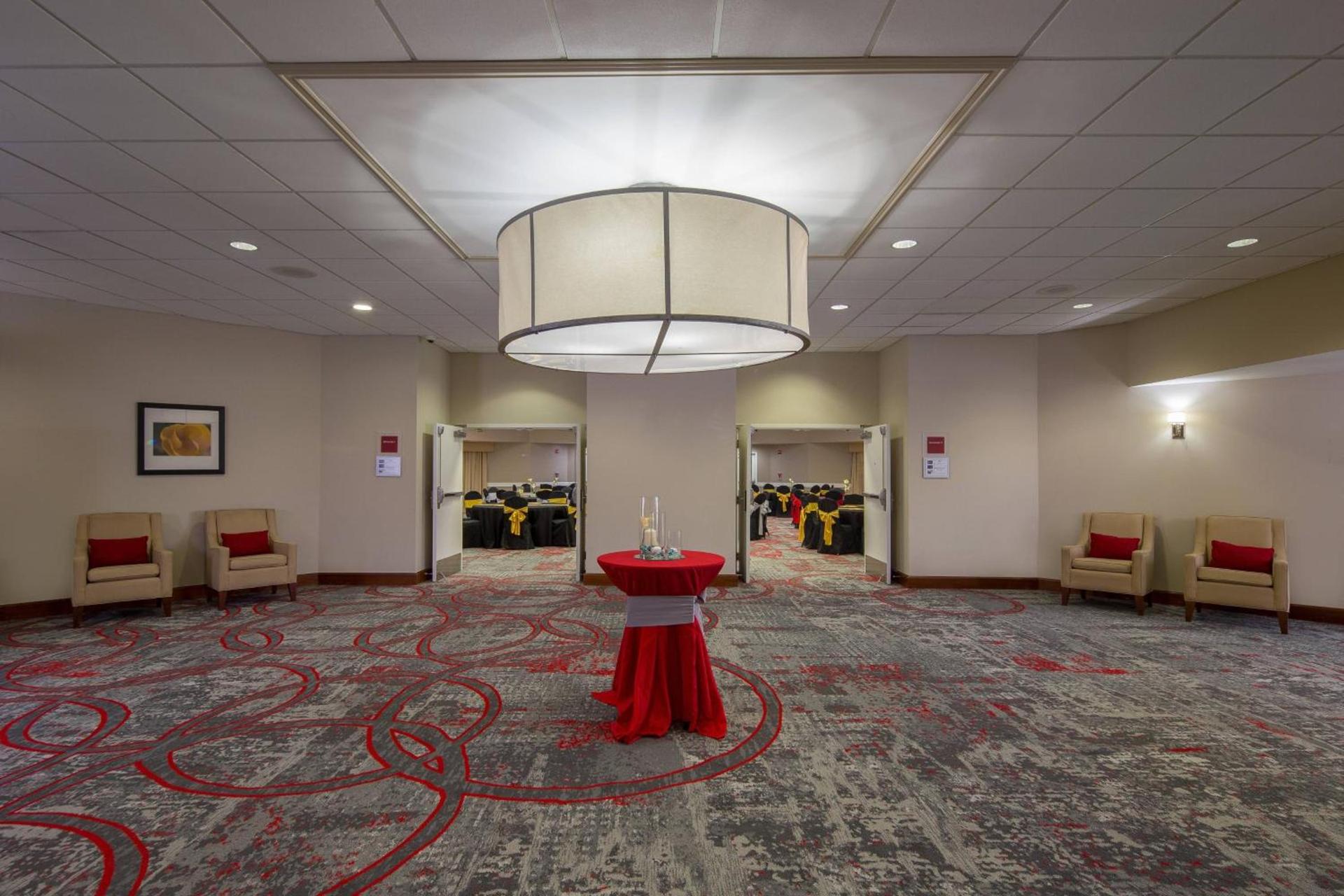 Four Points by Sheraton Orlando International Drive photo 33