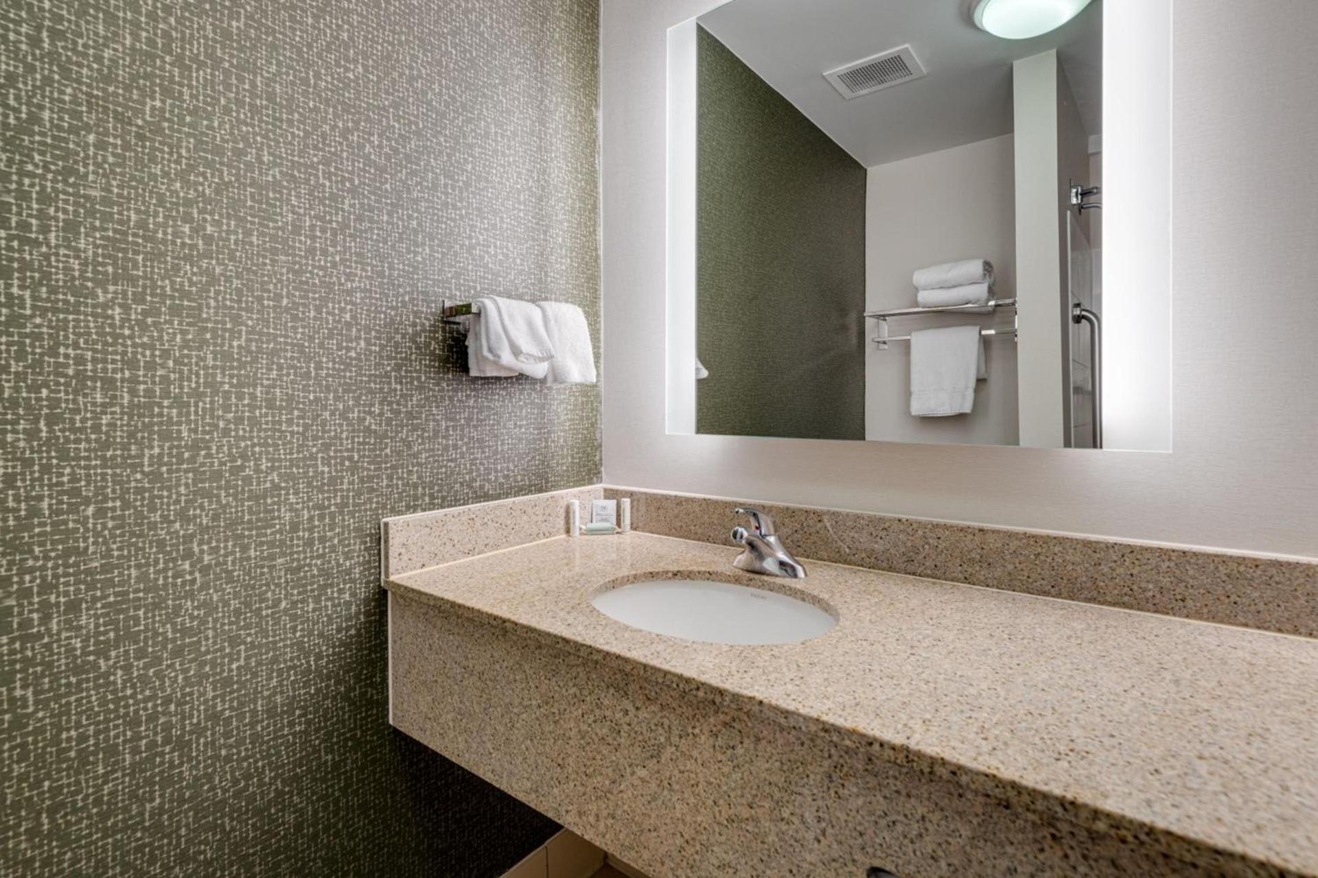 Fairfield Inn & Suites by Marriott Lawton photo 16