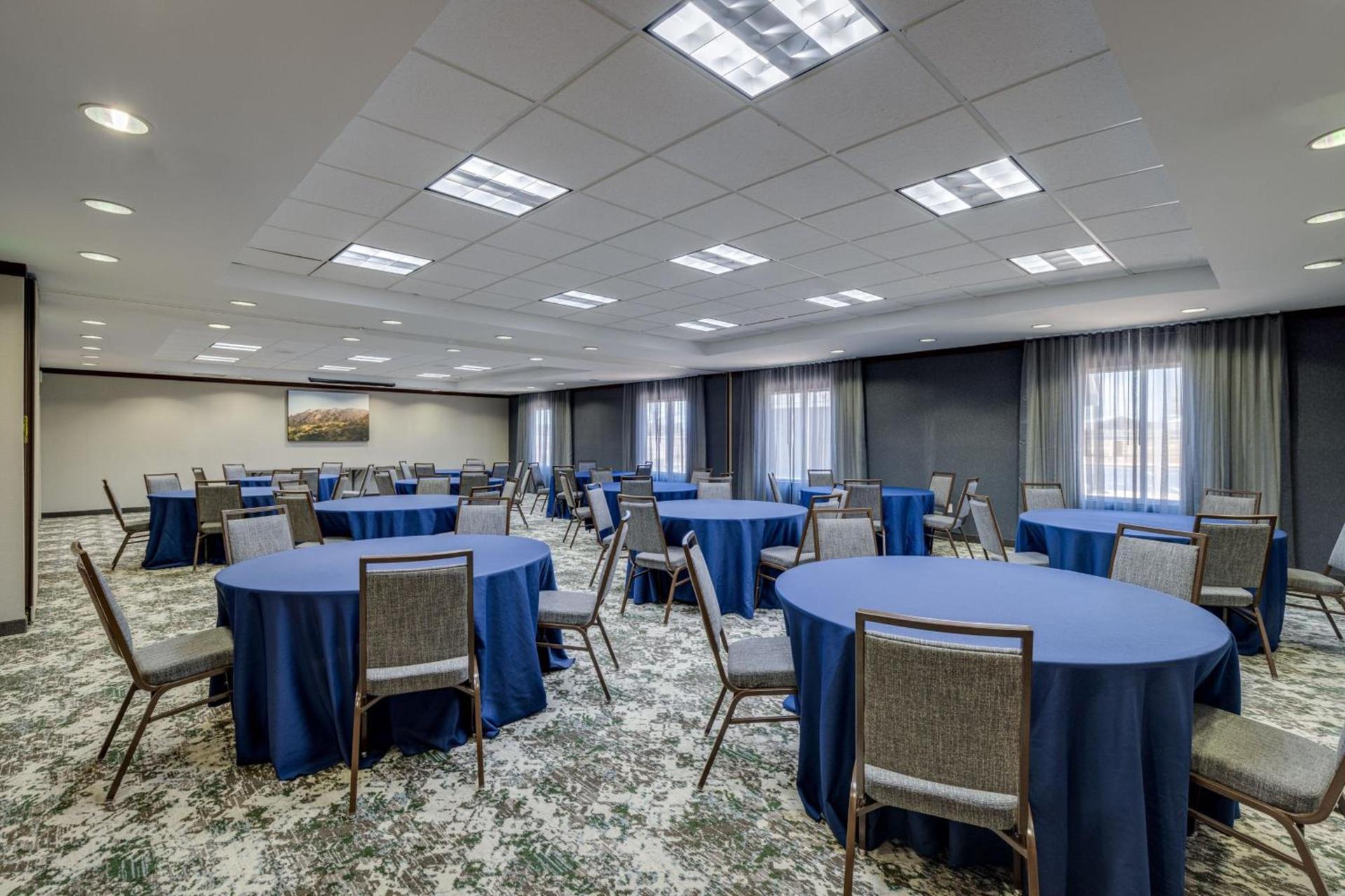 Fairfield Inn & Suites by Marriott Lawton photo 47
