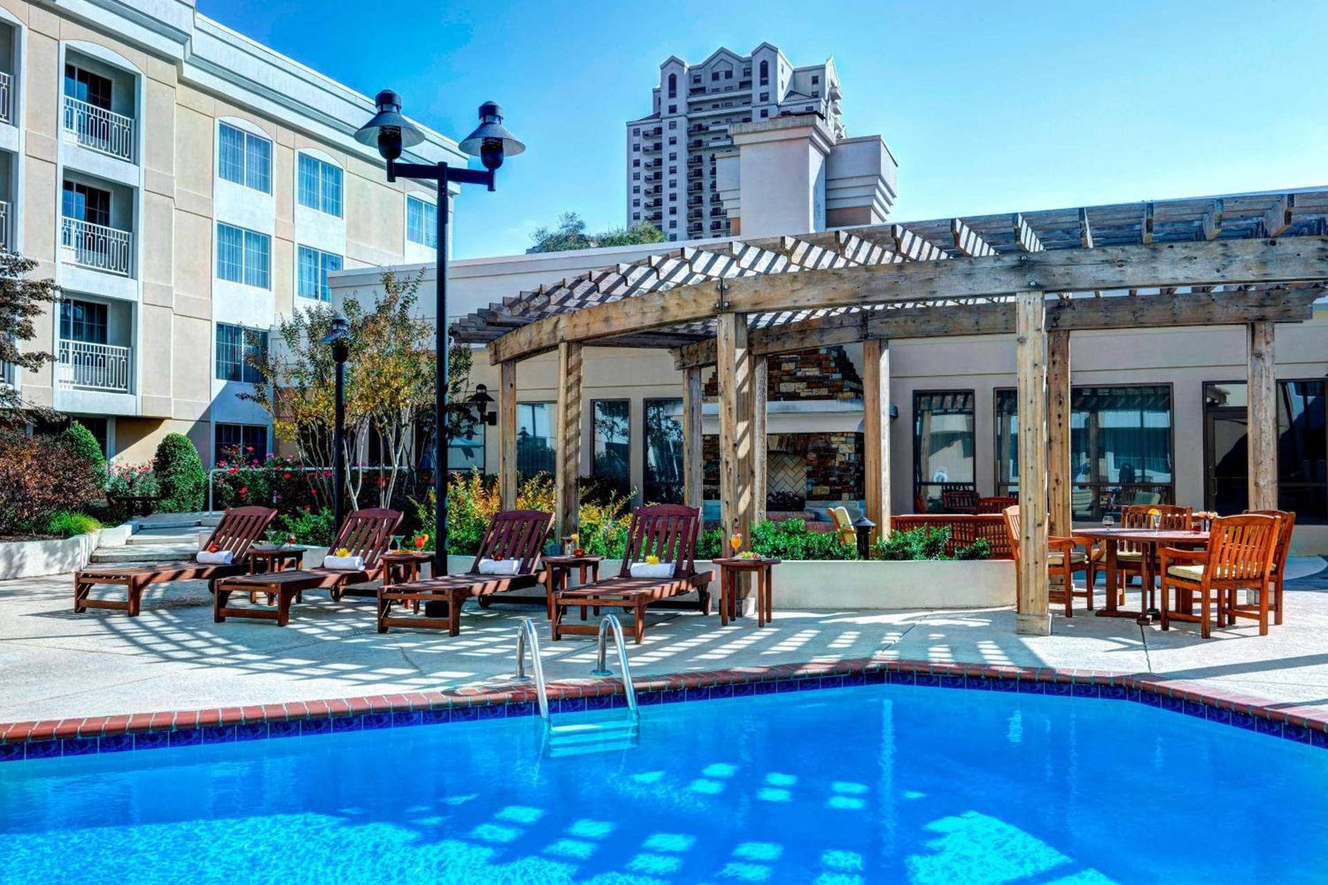 Sheraton by Marriott Atlanta Perimeter Dunwoody photo 2