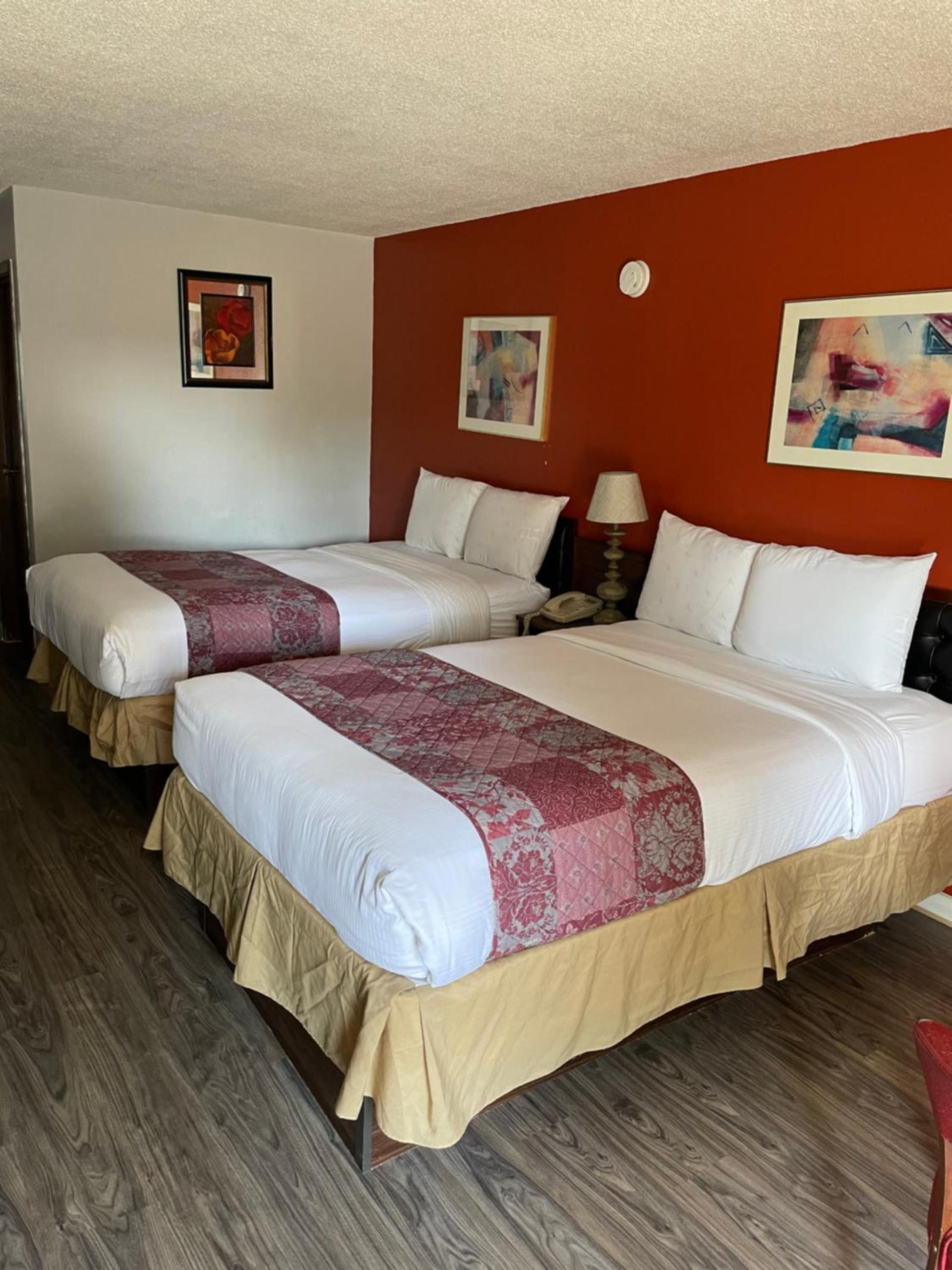 Budget Host Inn photo 11
