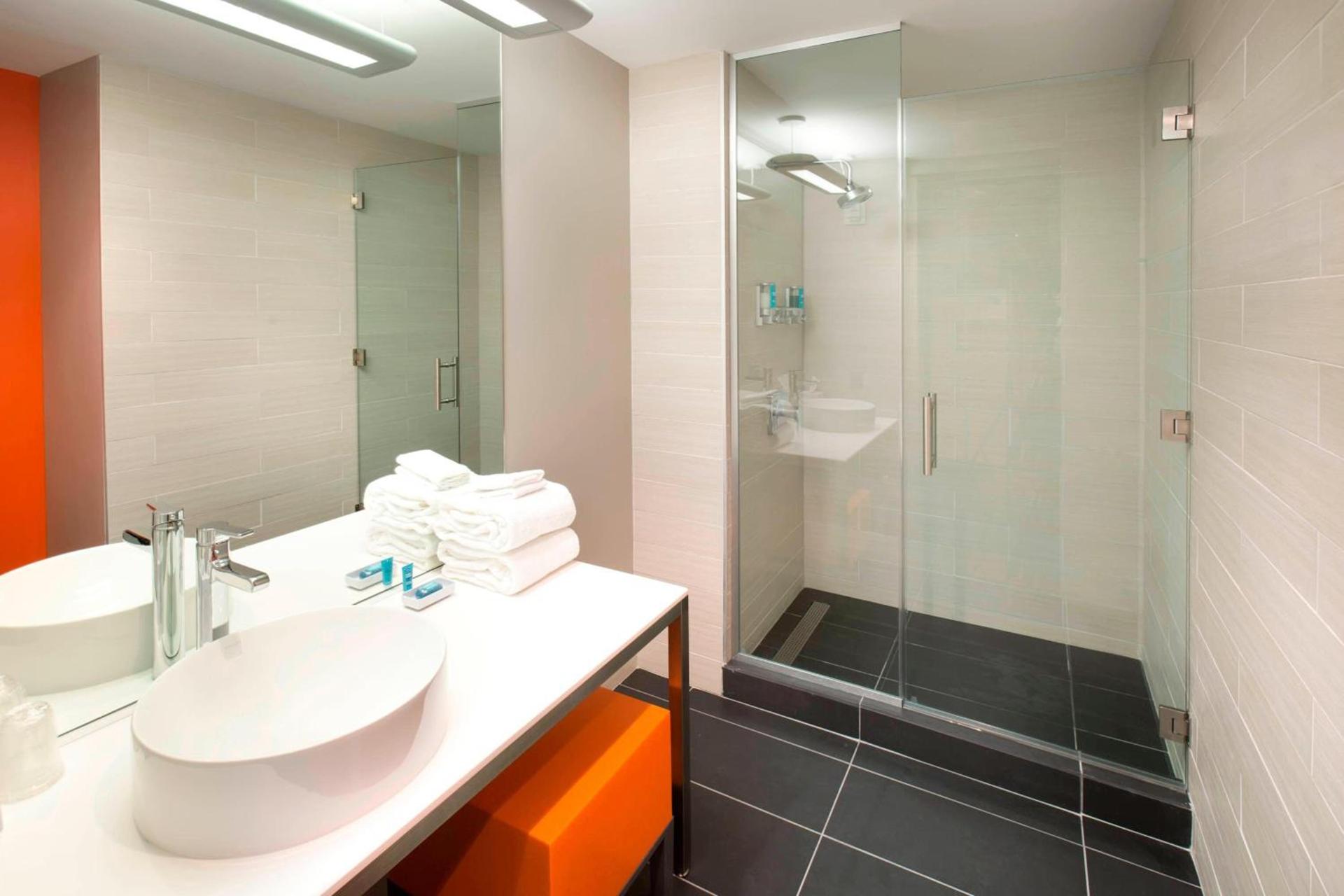 Aloft by Marriott Tampa Downtown photo 15