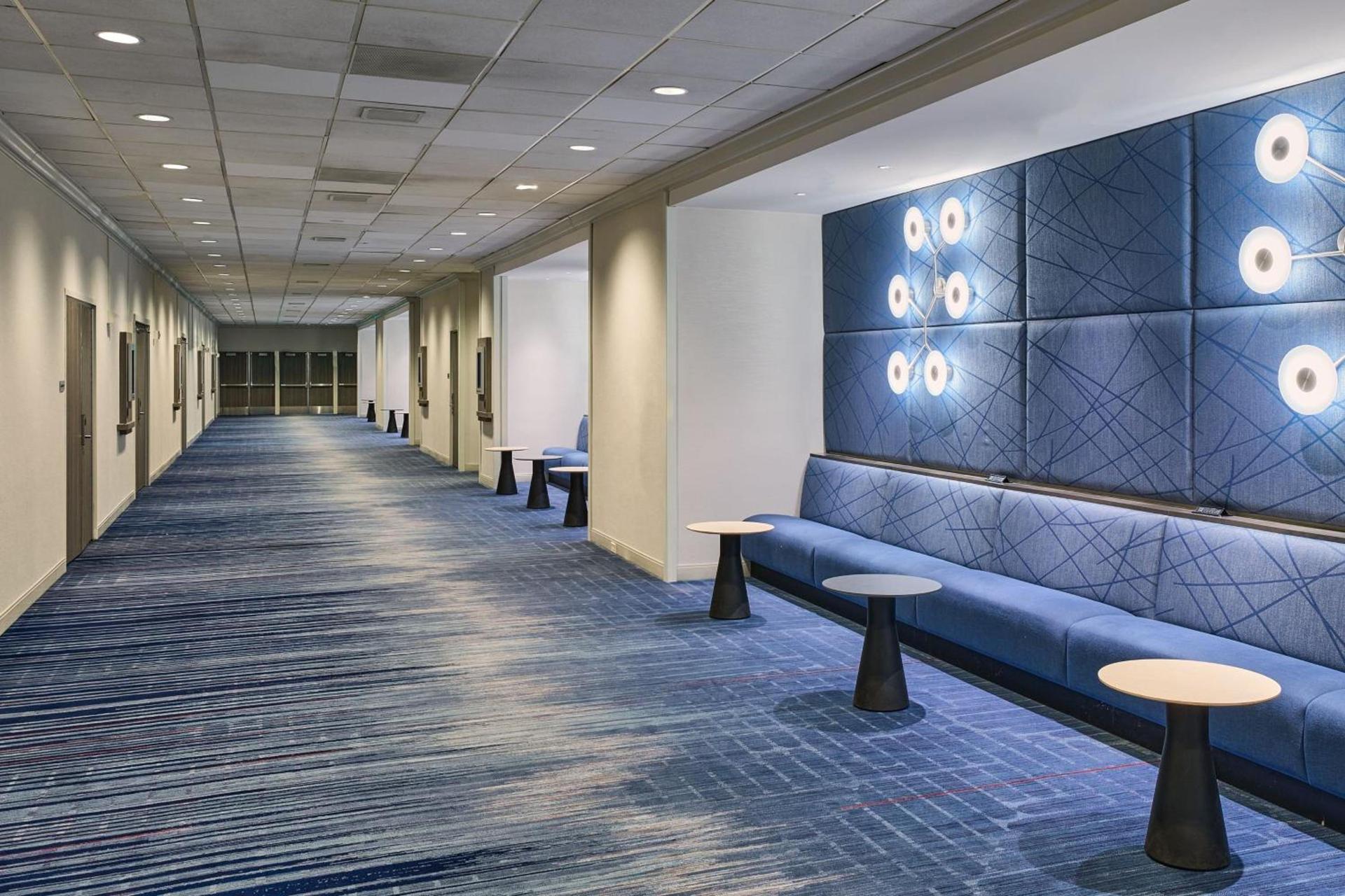 Los Angeles Airport Marriott photo 92