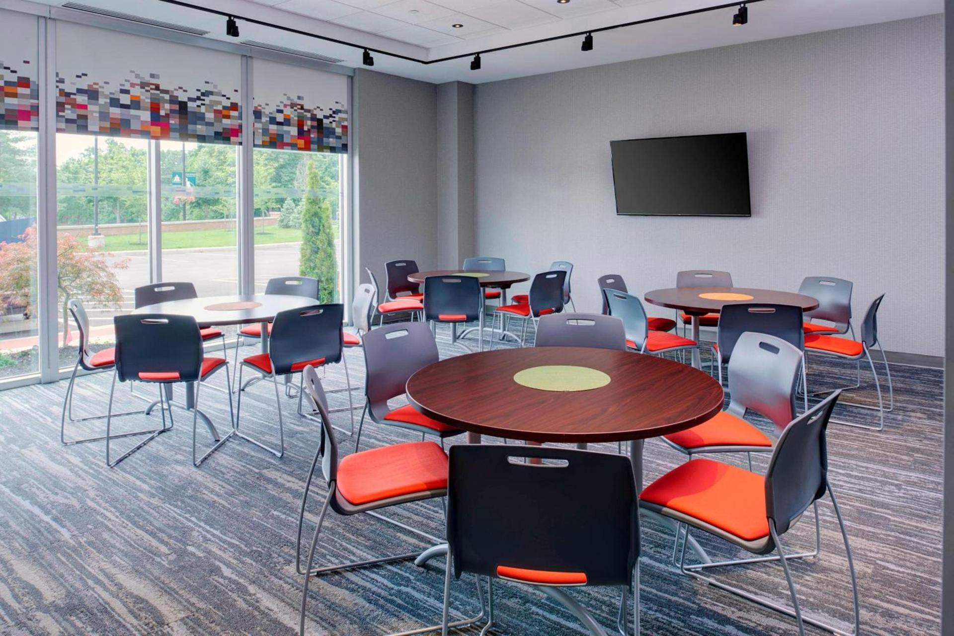 Aloft by Marriott Columbus Westerville photo 28