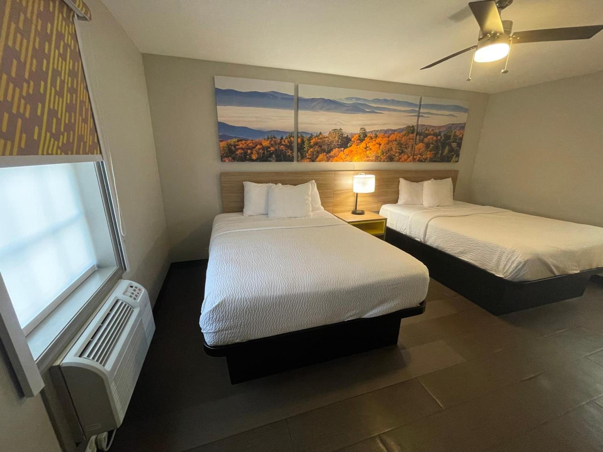 Days Inn by Wyndham Holladay photo 33