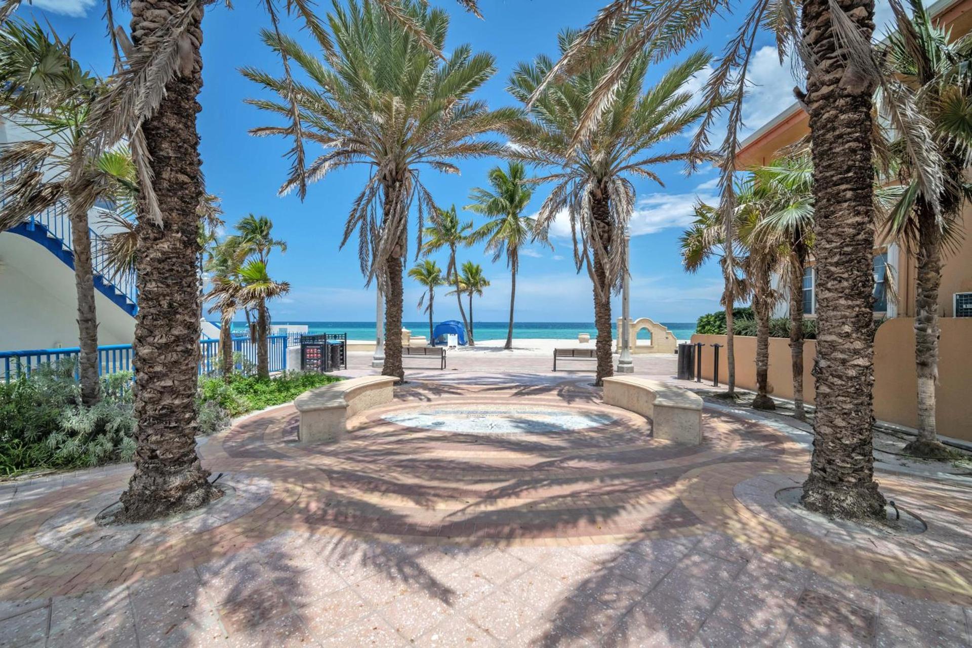 Laguna Blu Beach photo 2
